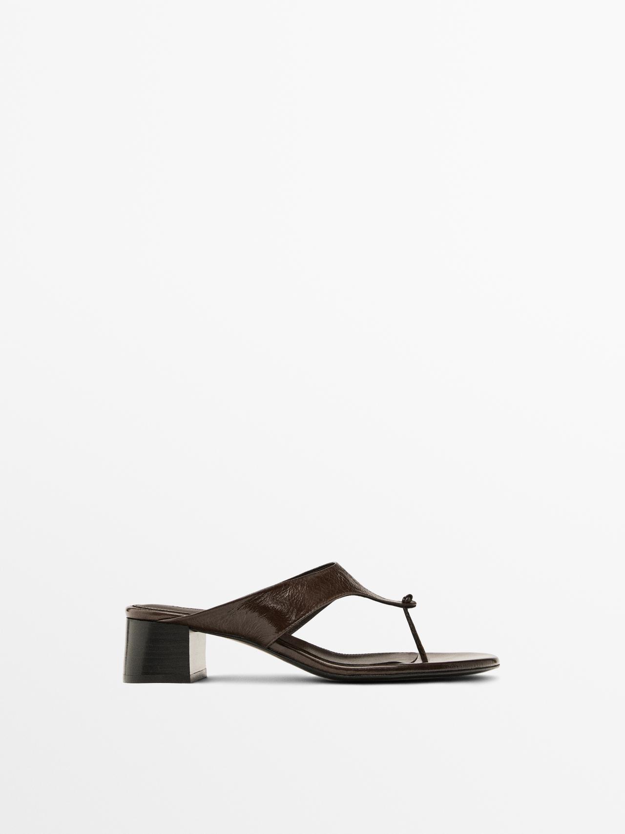 Massimo Dutti - Dames - Gehakte Teensandalen - Bruin - 39