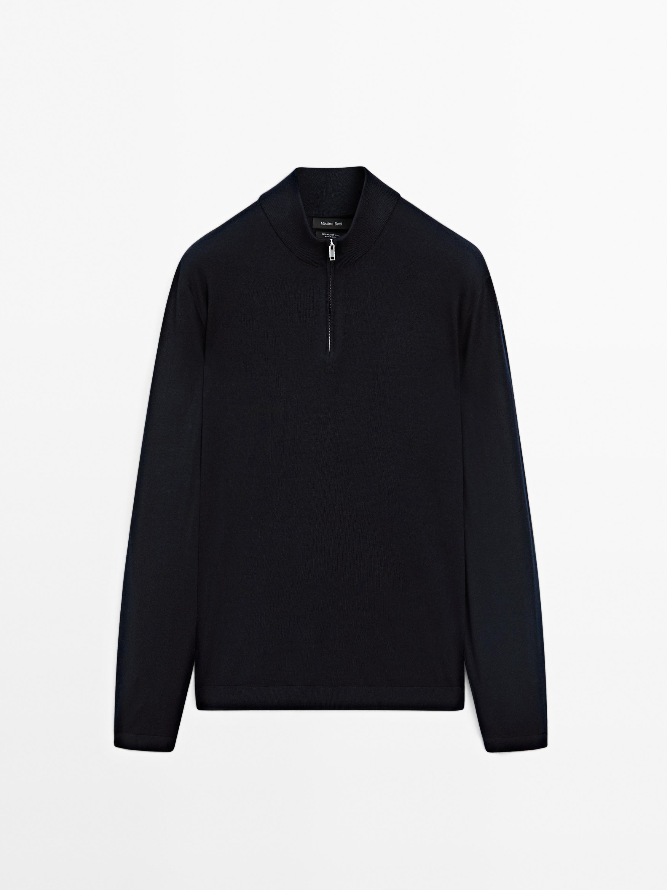 Mock turtleneck sweater in 100% merino wool
