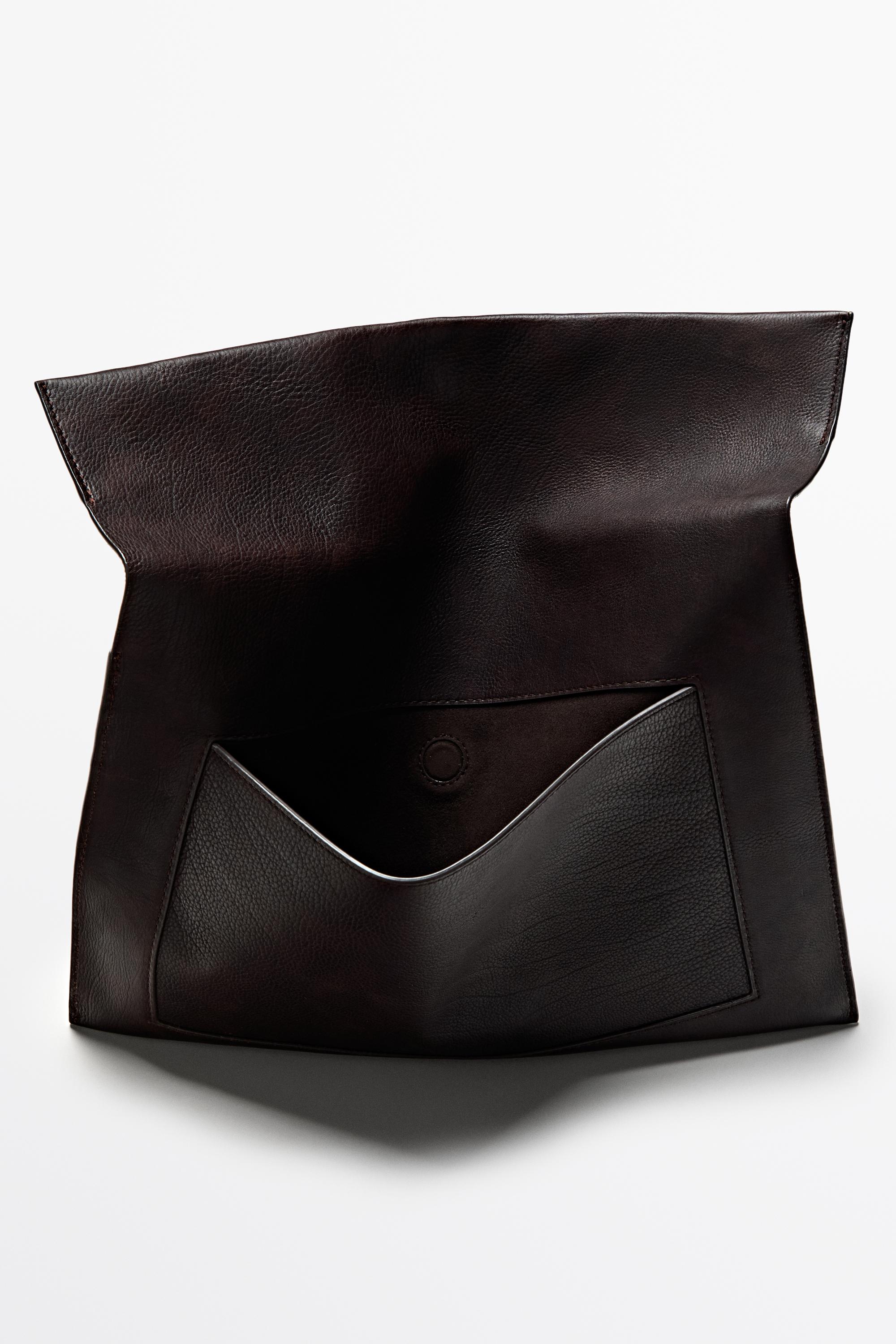 Laptop sleeve