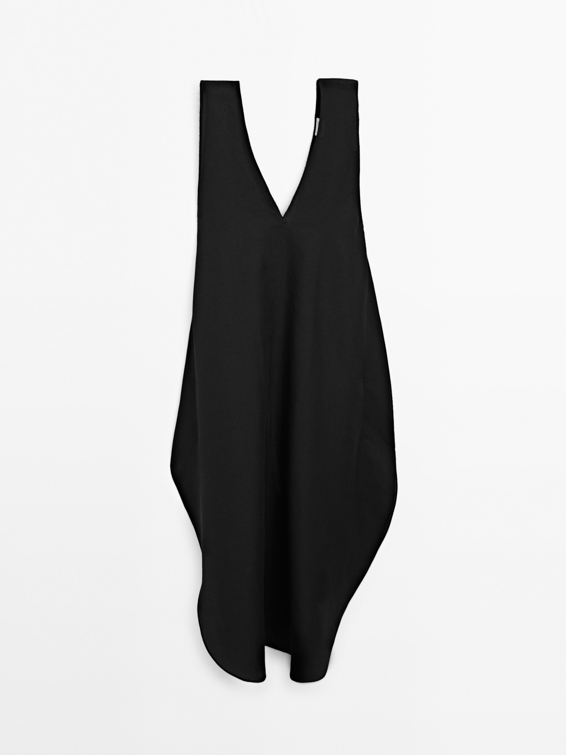 Langes Kleid mit rundem Saum - Limited Edition