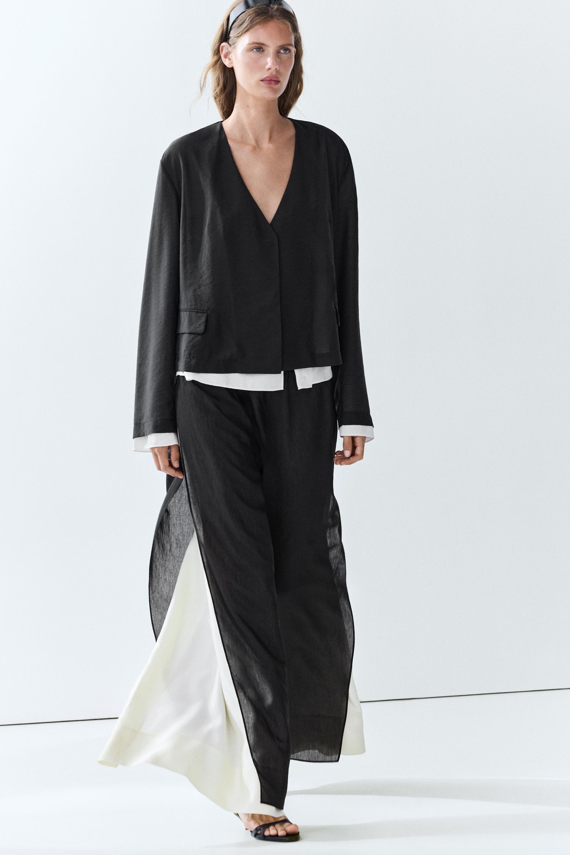 Contrast double jacket for a complete look — BLACK