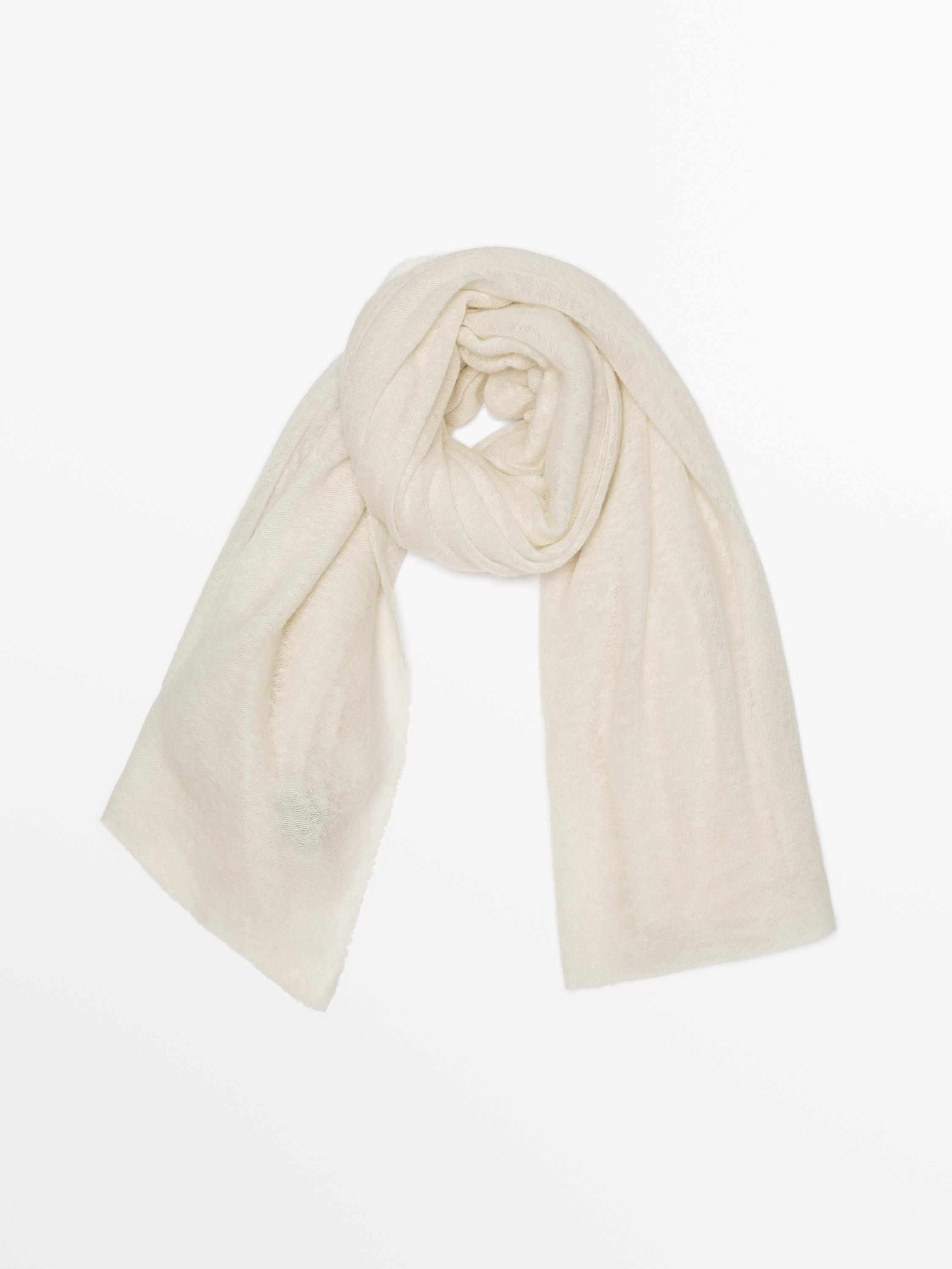 100% cashmere scarf with melange detail