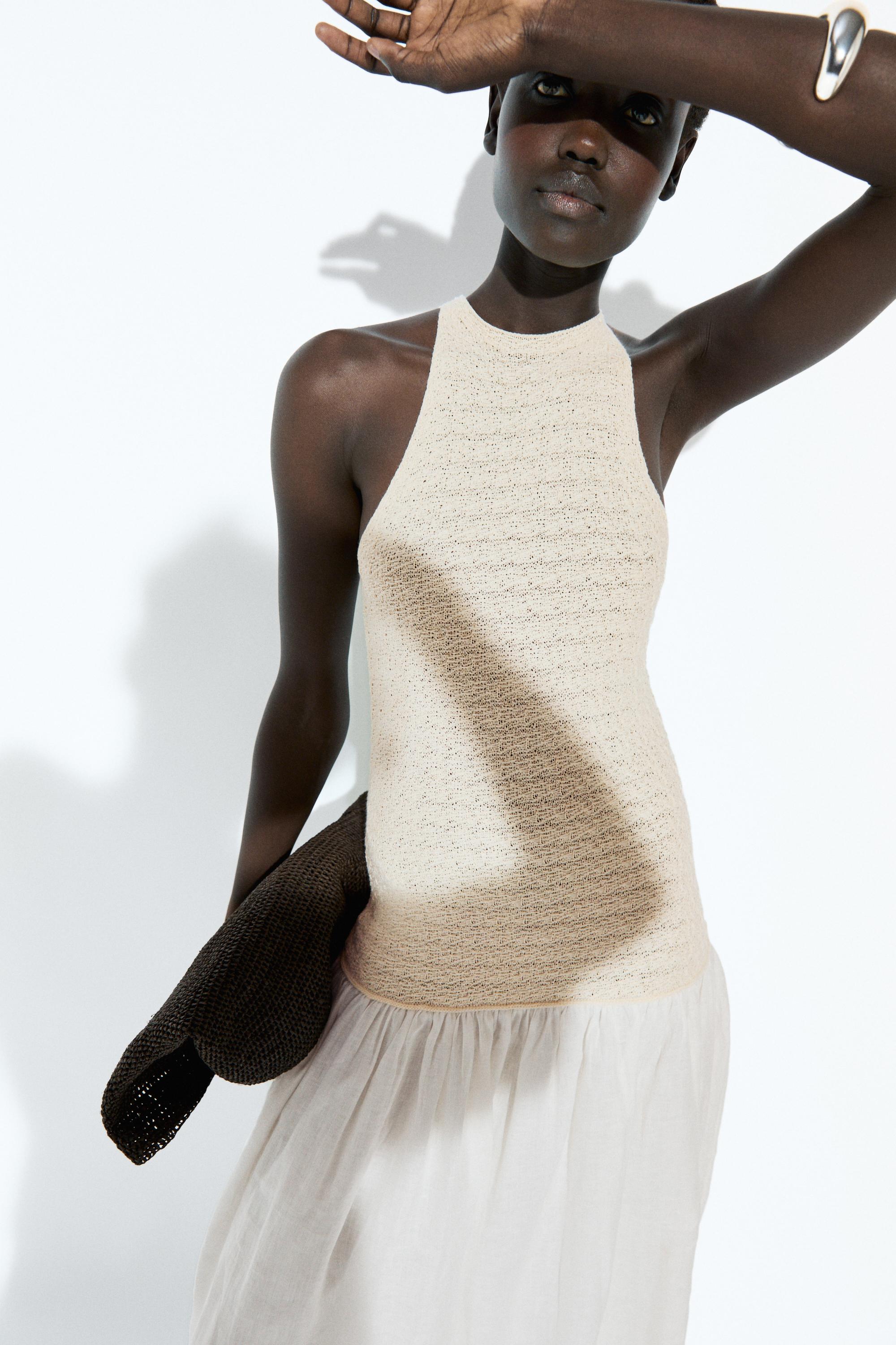 Vestido midi halter combinado