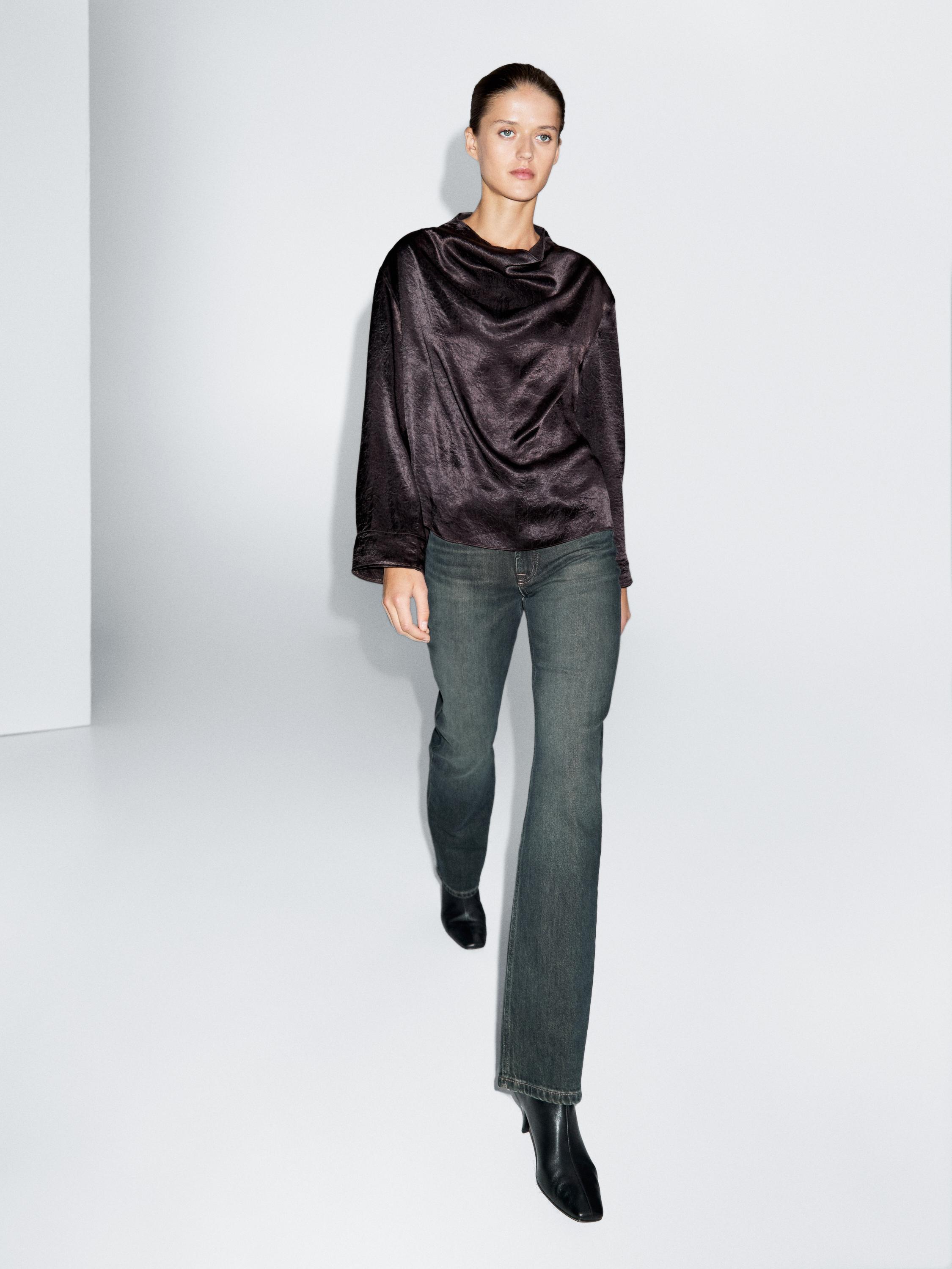 High-waist straight-leg comfort jeans