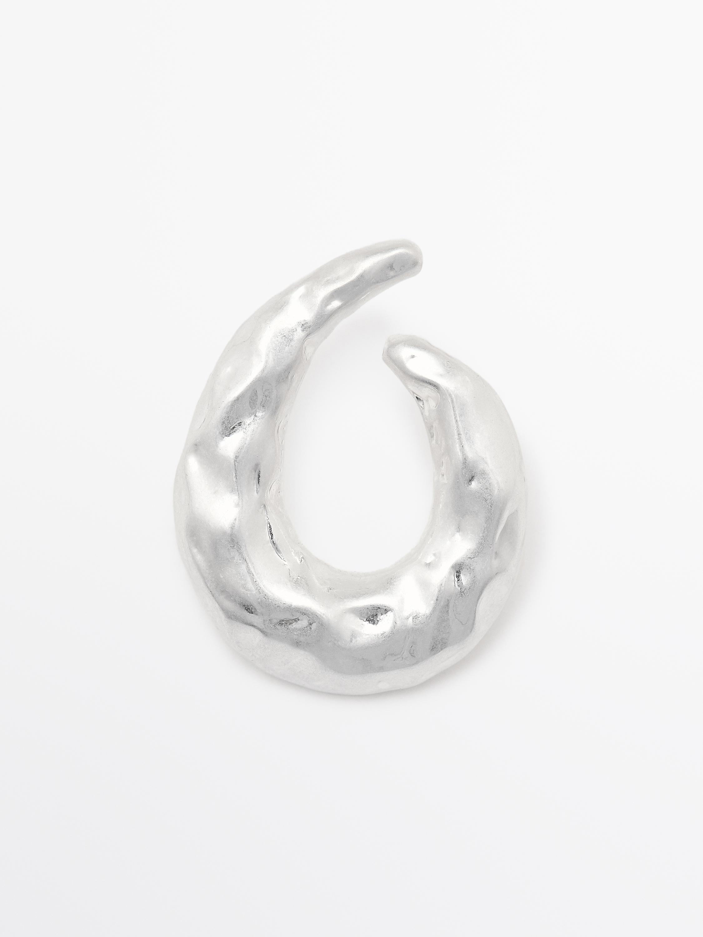 Oorringen met structuur