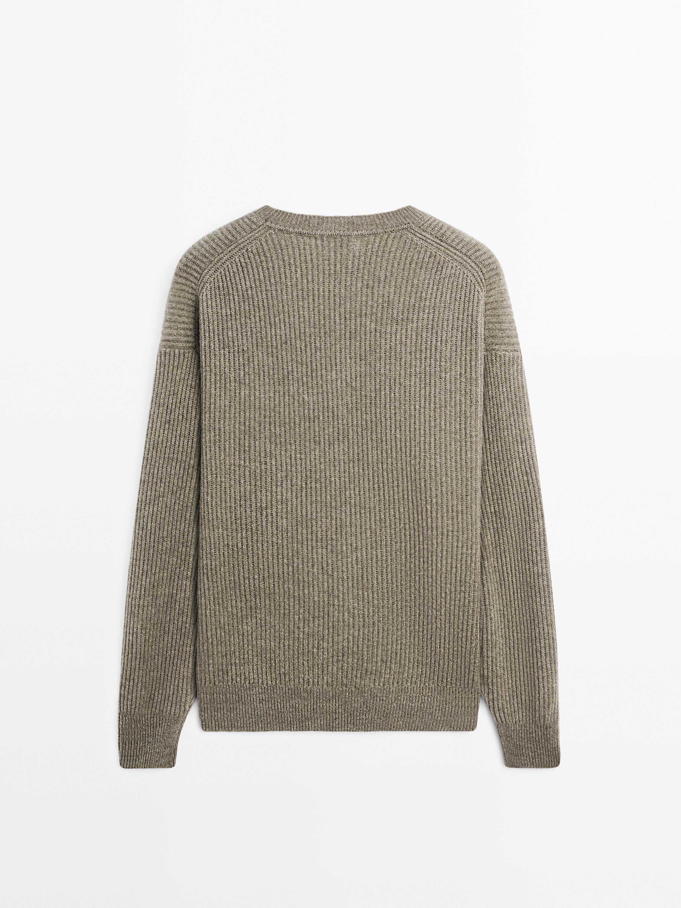 100% cashmere ribbed knit sweater