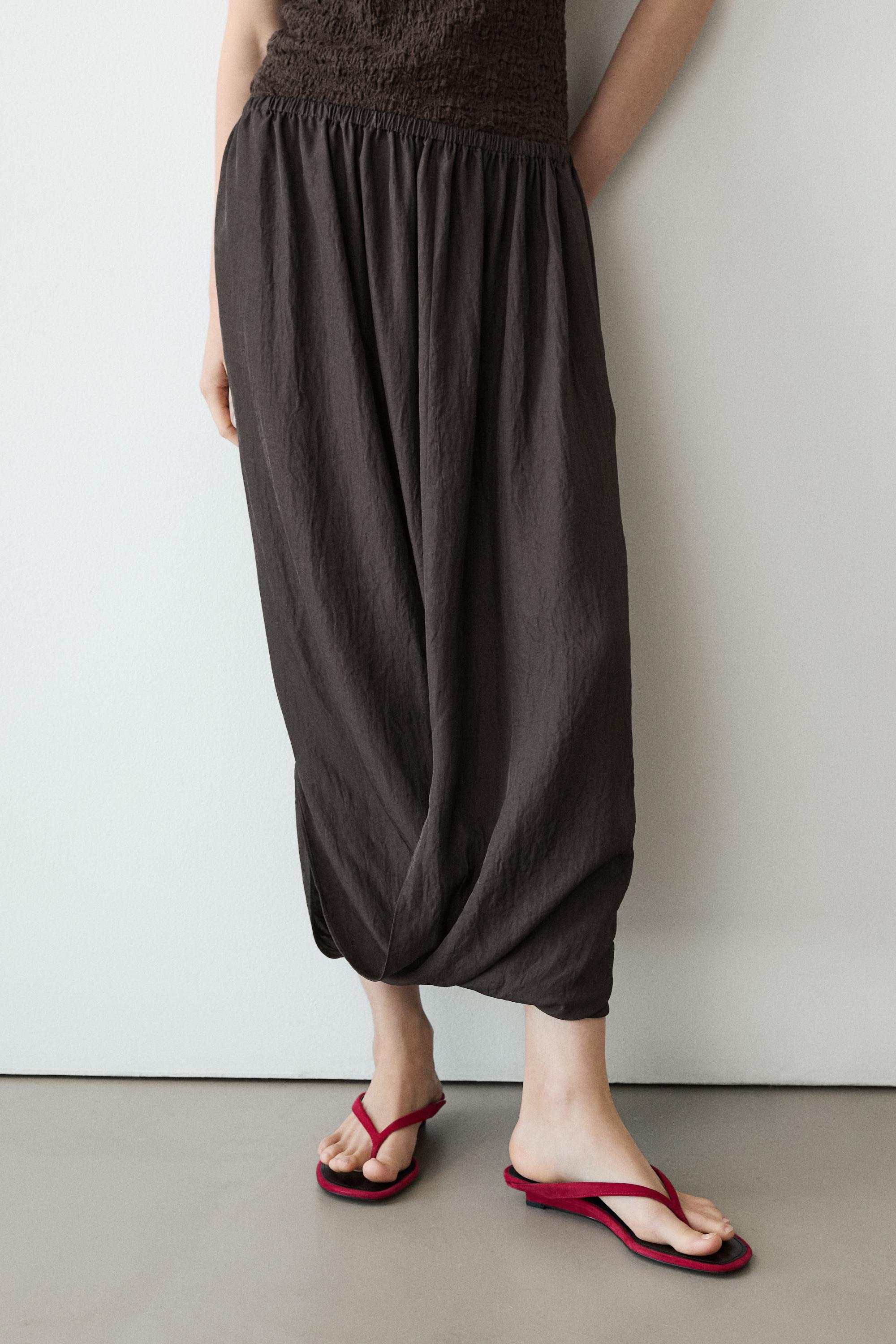 Midi skirt with gathered waistband — BROWN