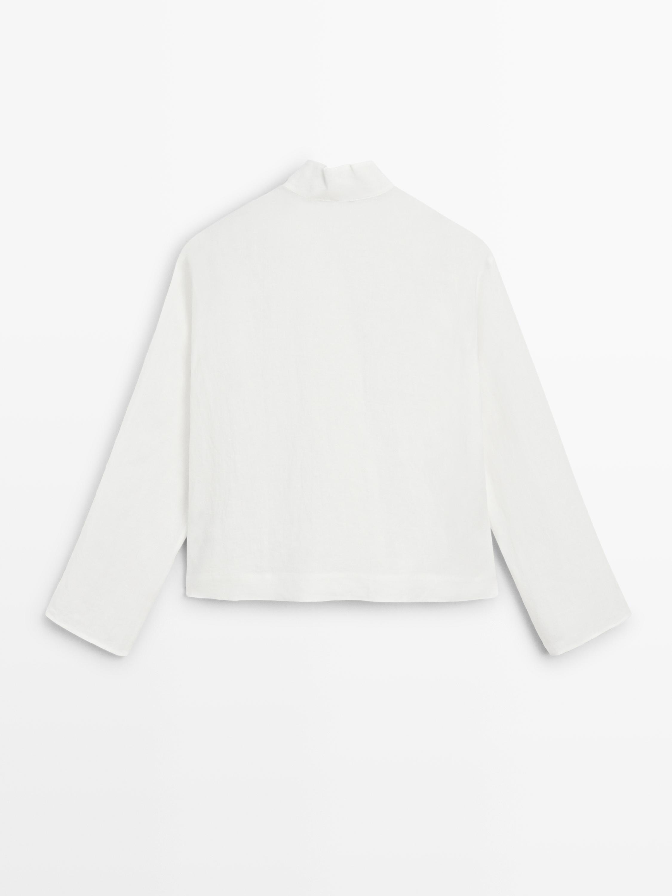 Kruvaze yaka dökümlü keten bluz