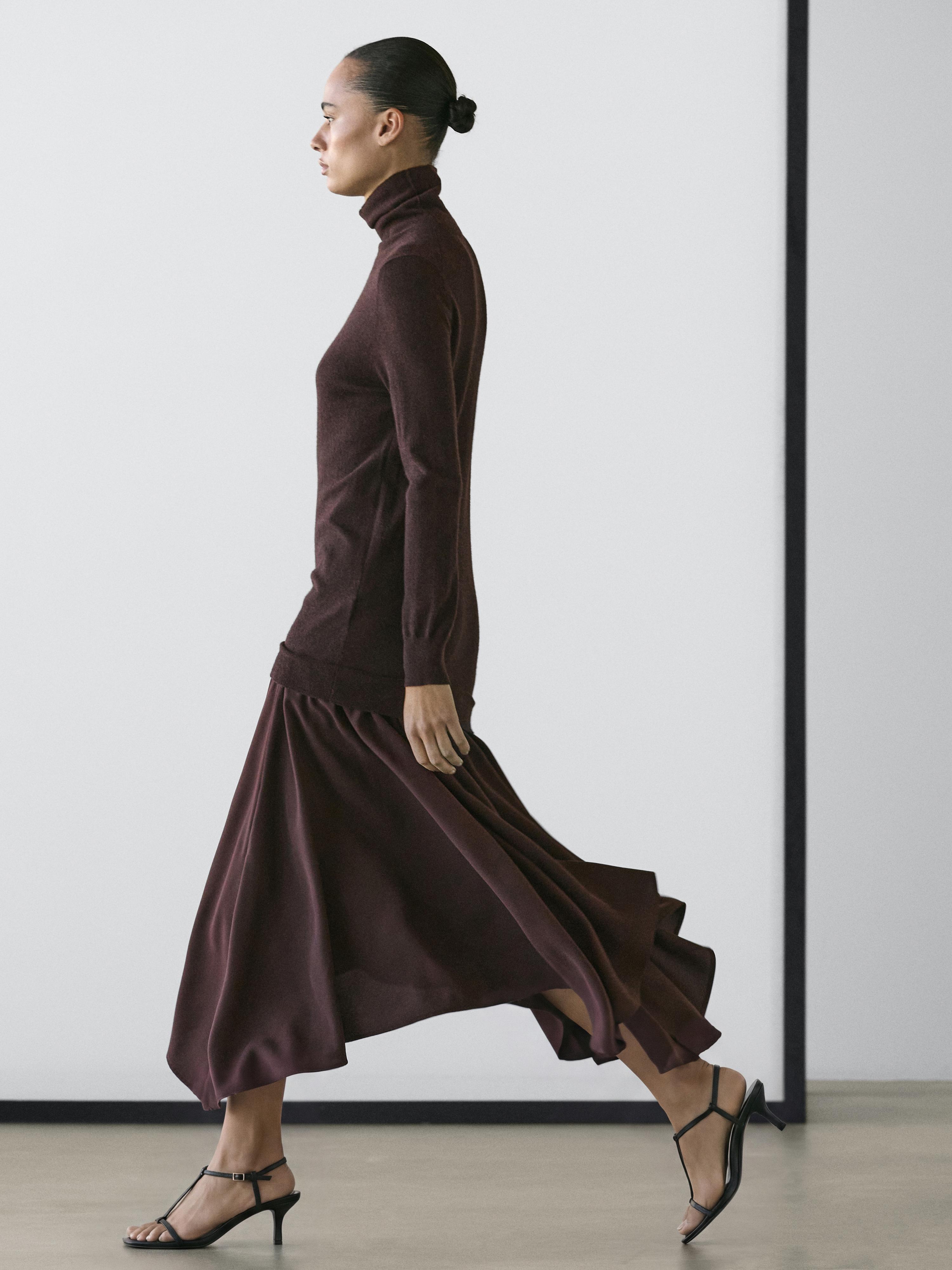Wool blend knit dress with contrast detail — Chocolate