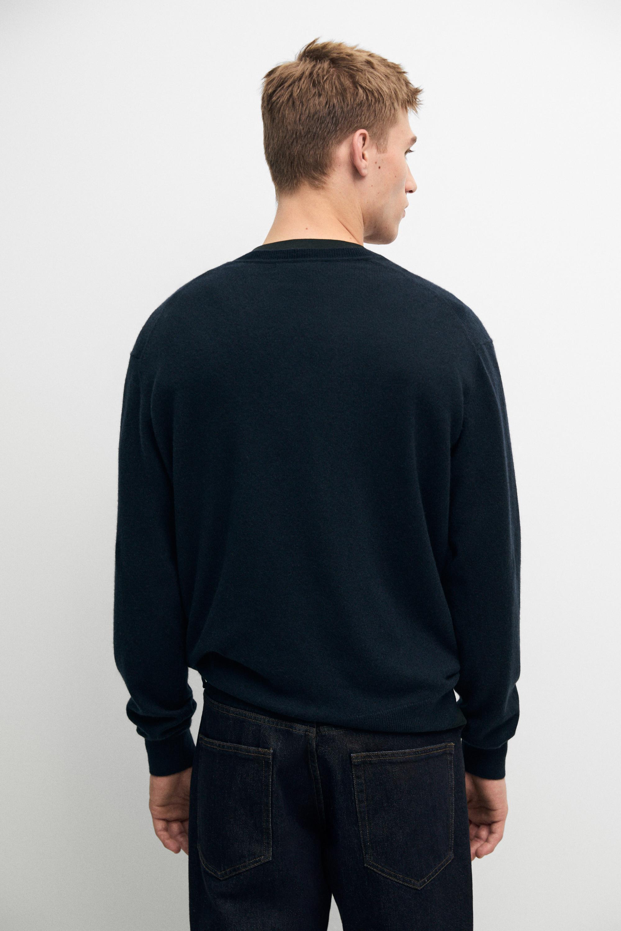 100% cashmere ribbed knit sweater — NAVY BLUE