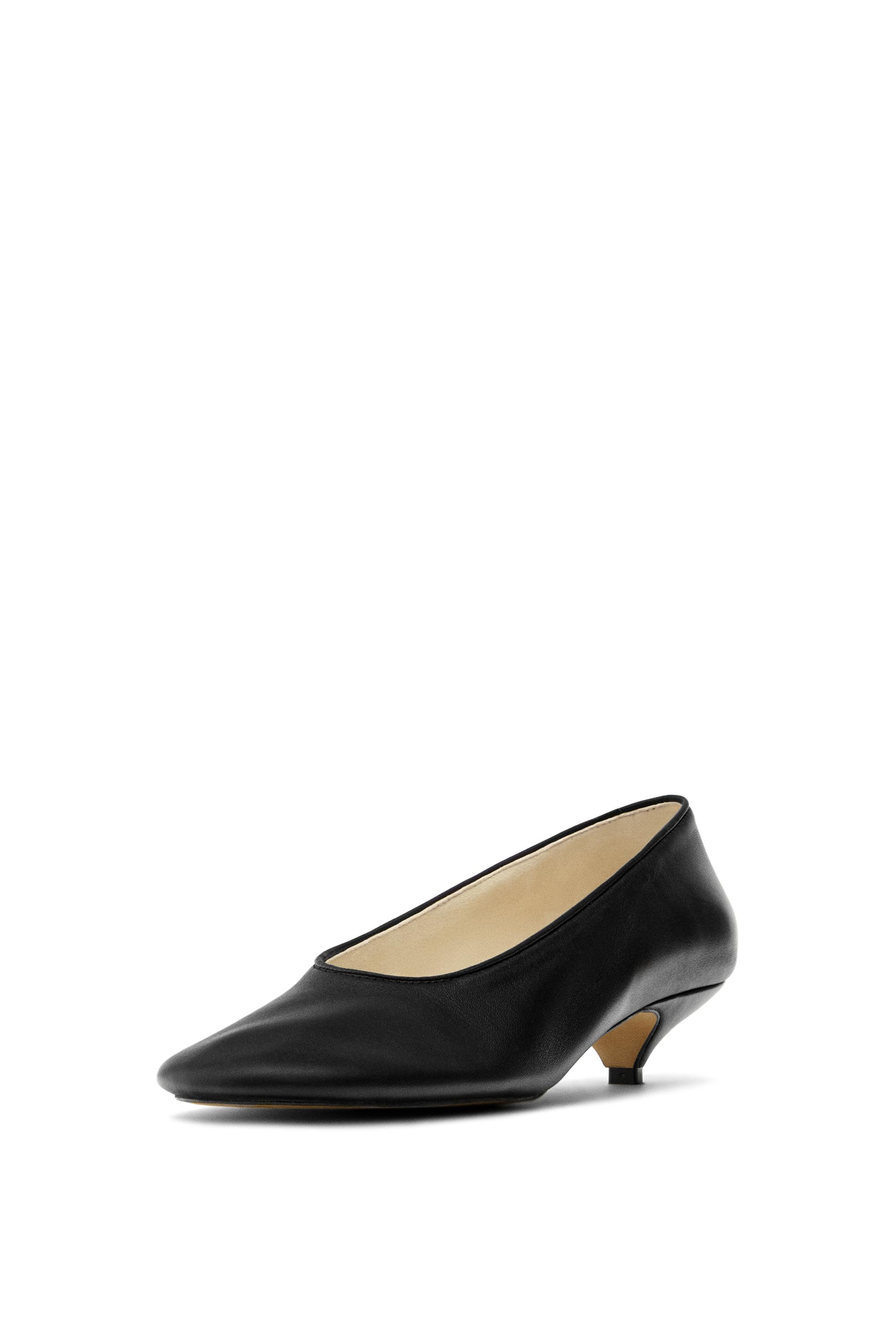Soft heel shoe - Limited edition — BLACK
