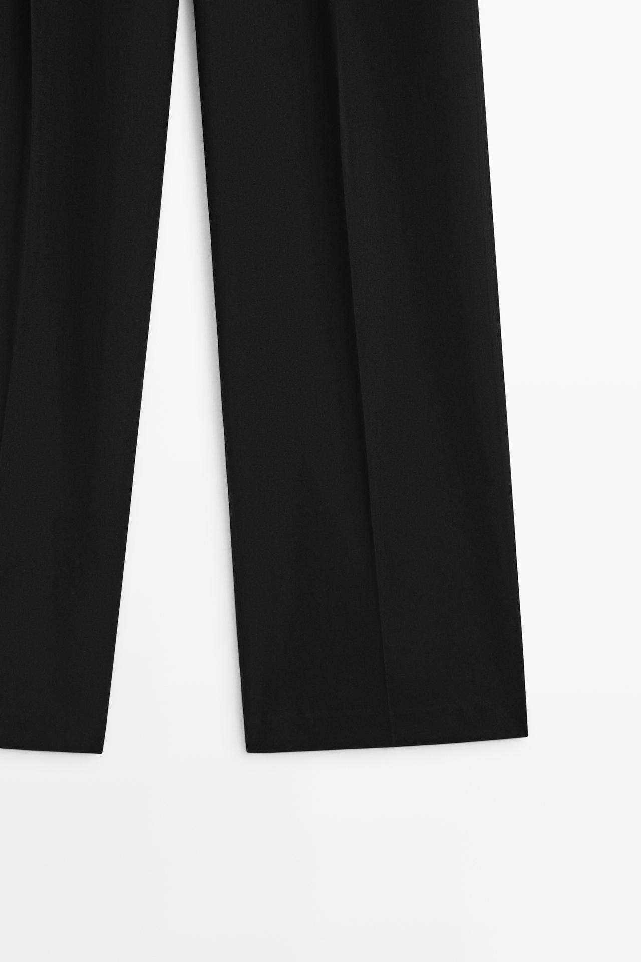 Flowing pleated pants — BLACK