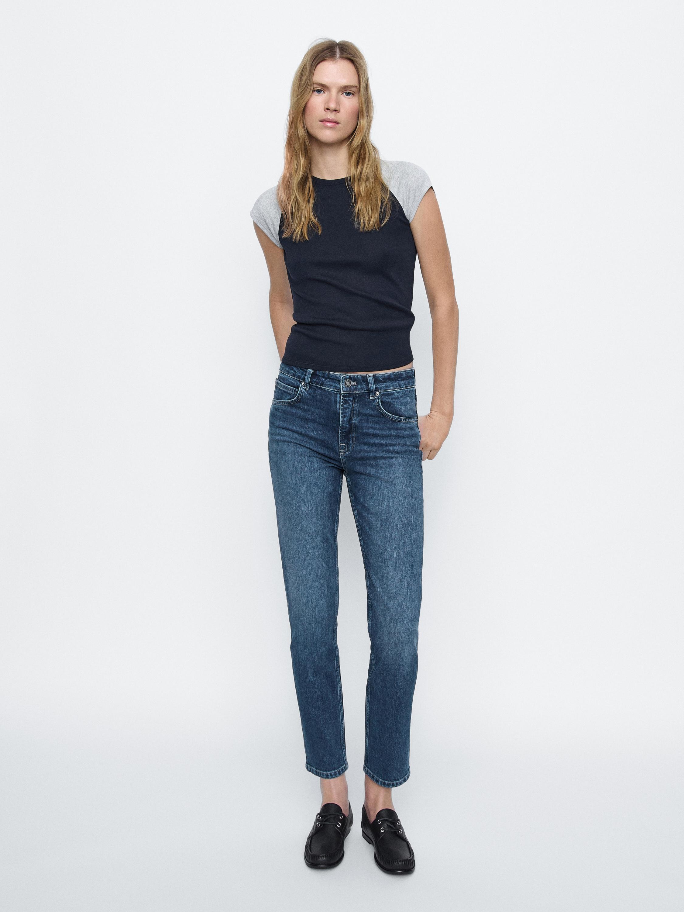 Slim fit mid-rise cropped jeans