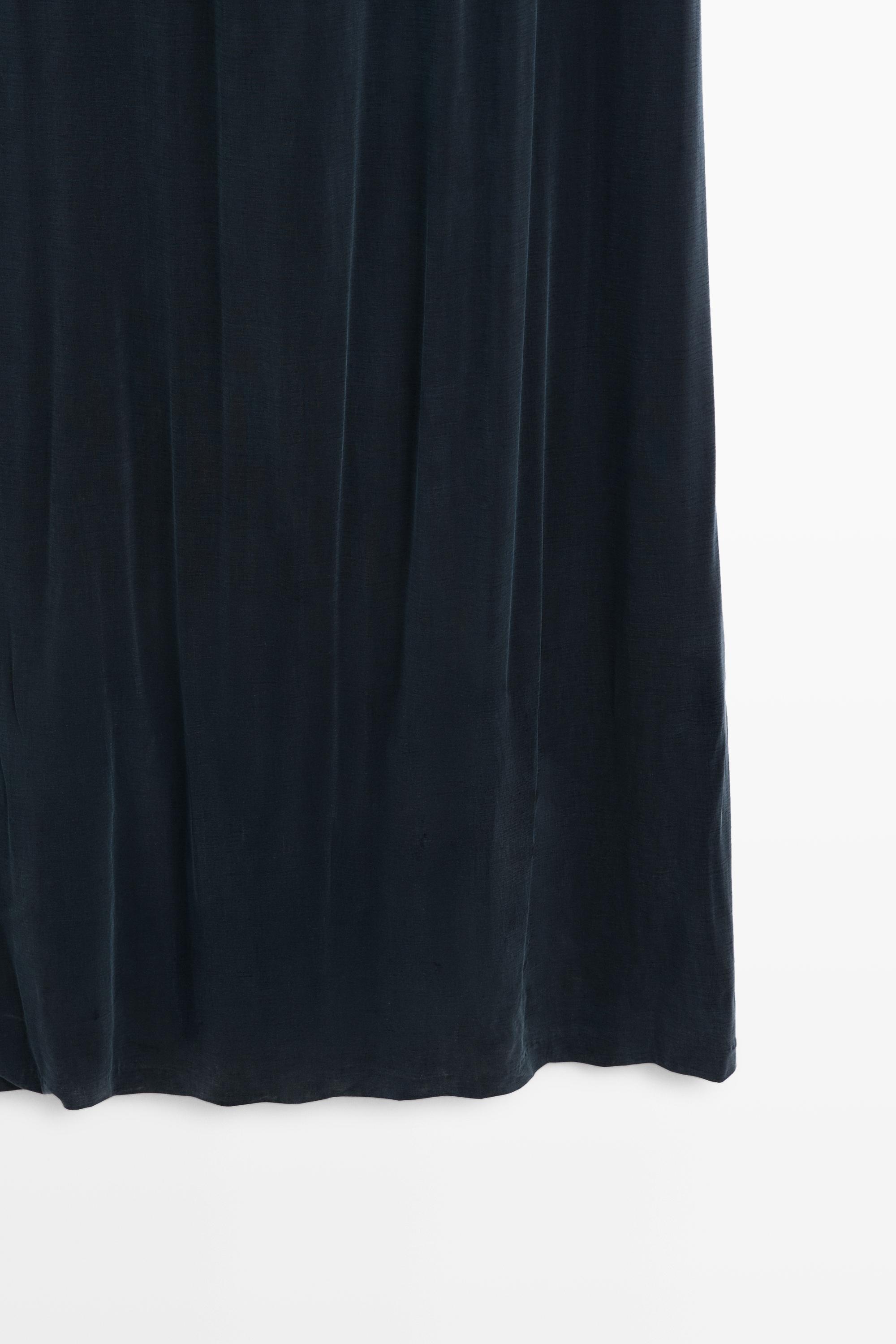 Flowing midi dress with pleats - STUDIO — BLUE