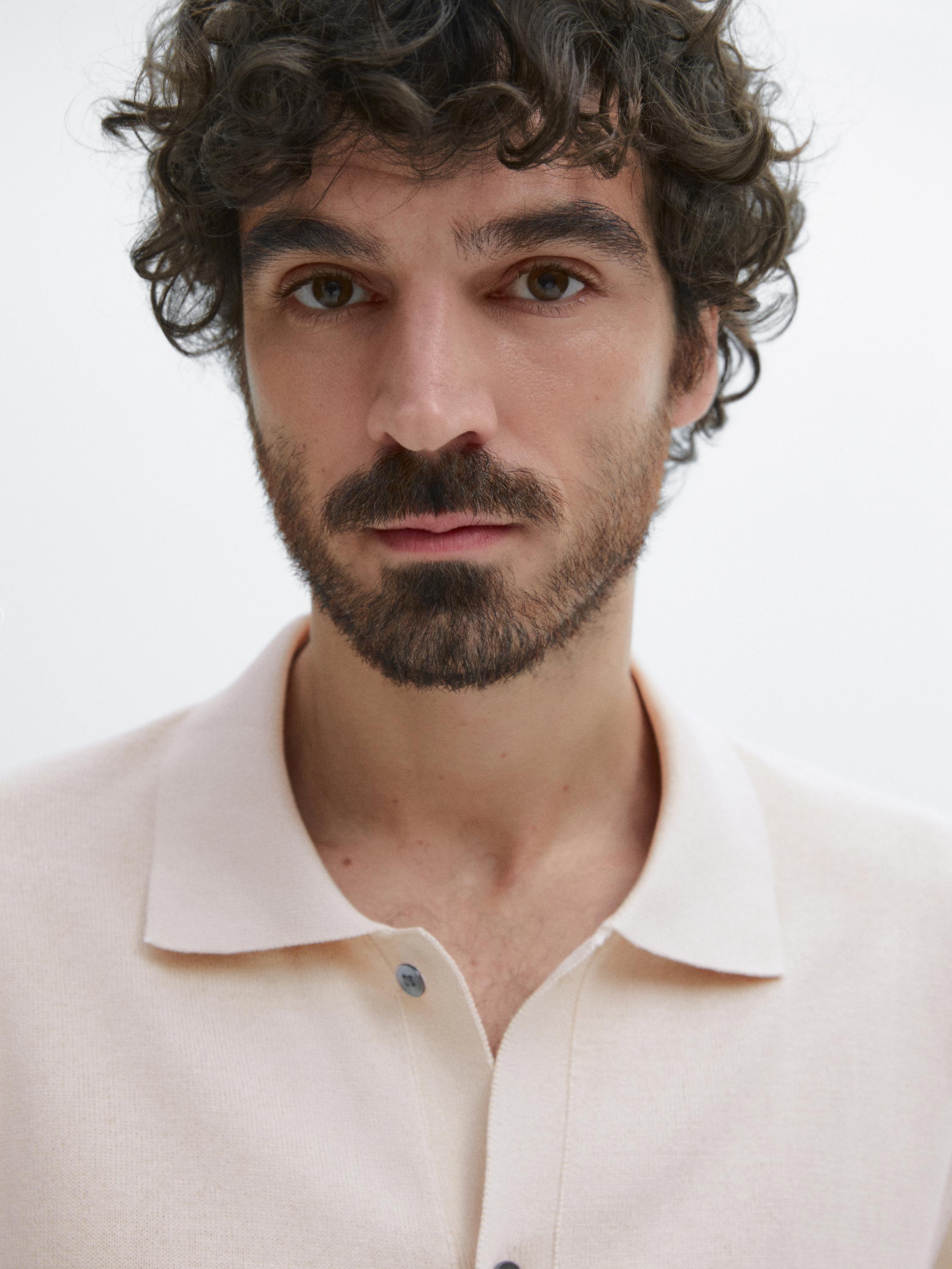 Short sleeve knit cardigan with buttons