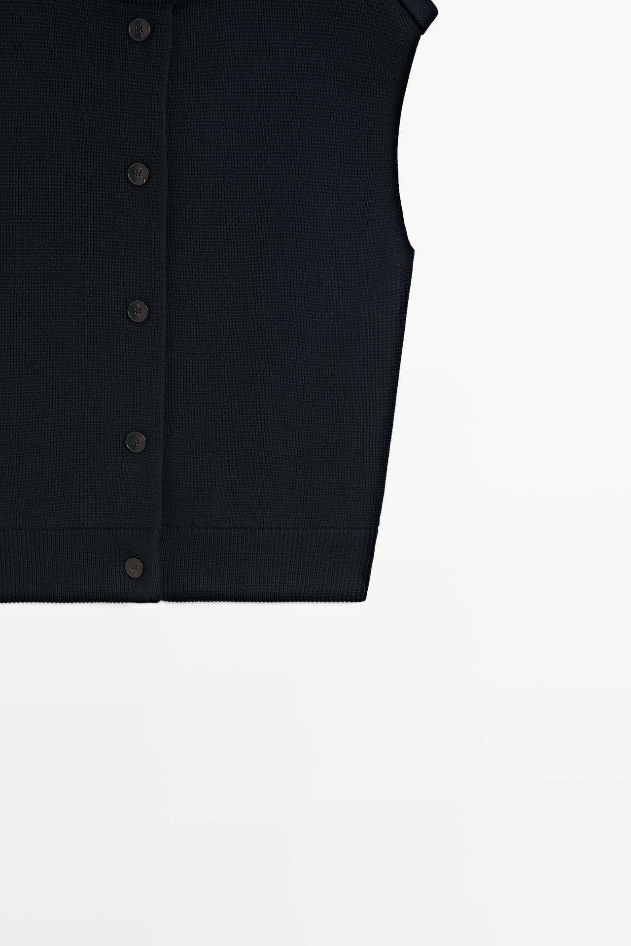100% cotton mock neck knit vest — NAVY BLUE