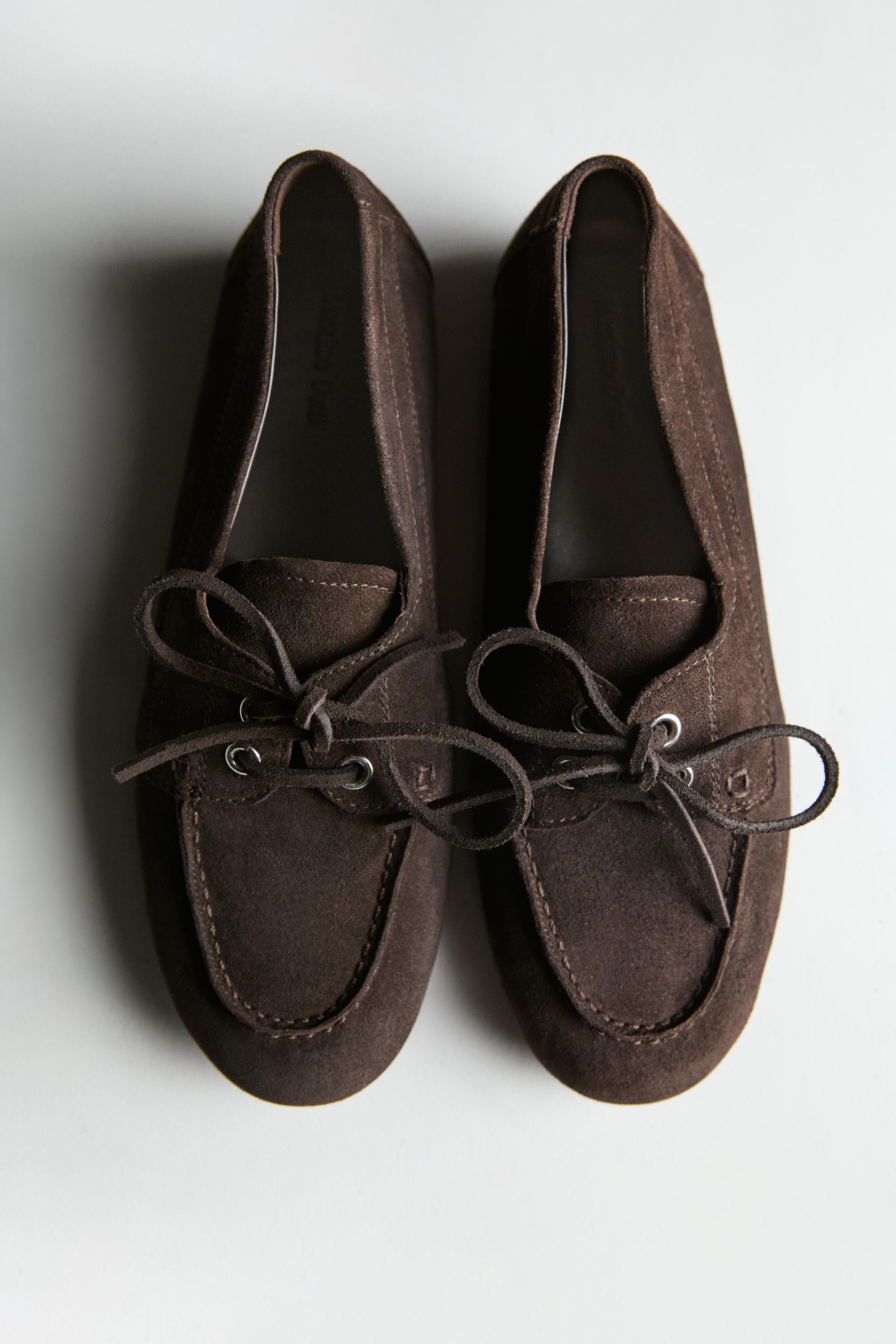 Leather deck shoes — BROWN