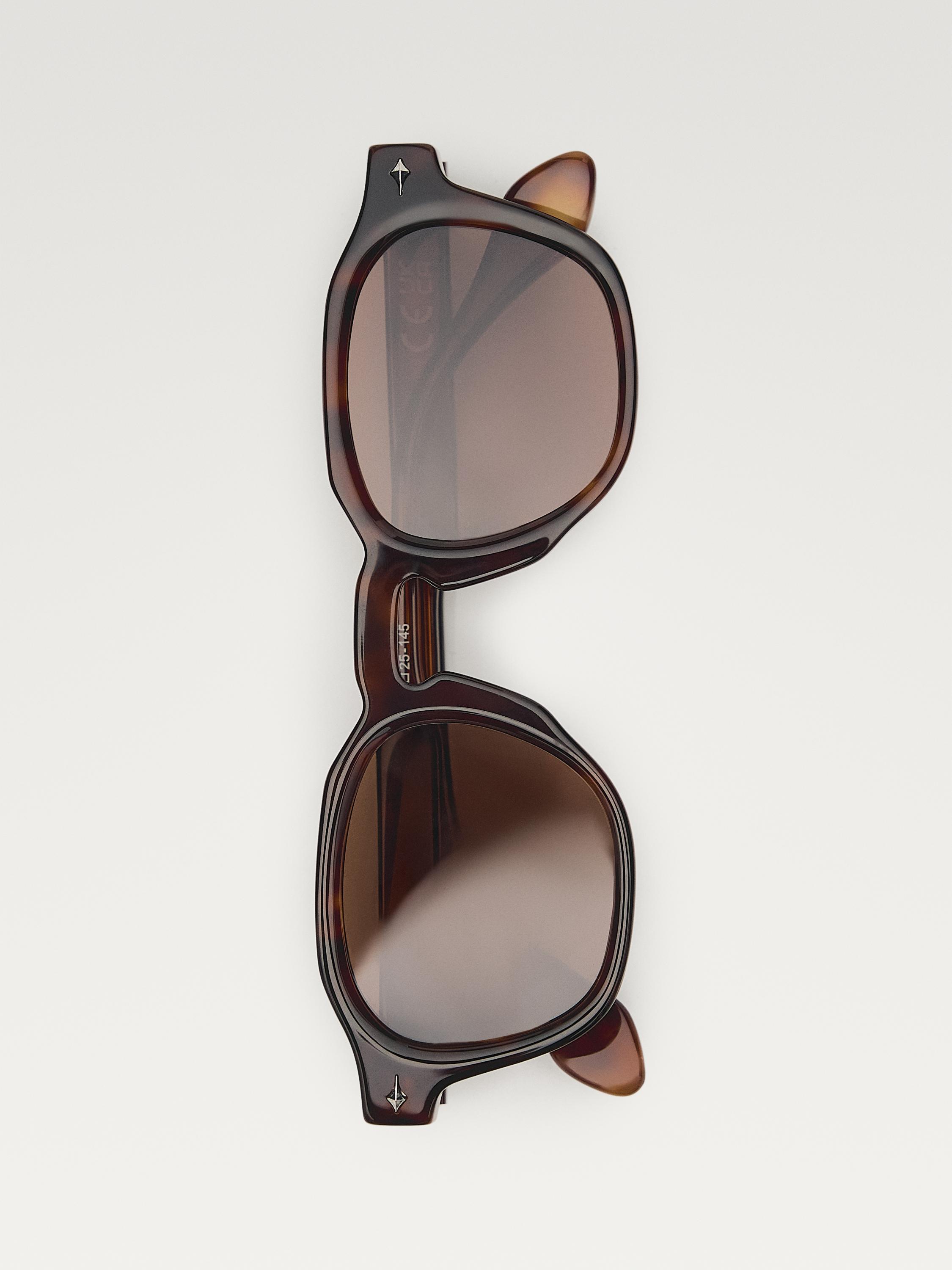 Geometric sunglasses