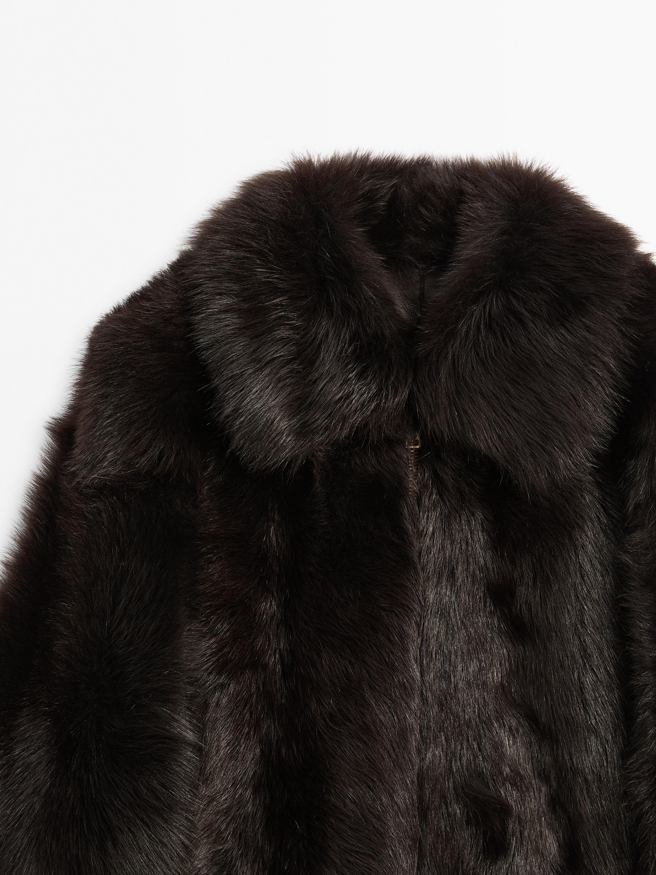 Short leather jacket with fur — BROWN