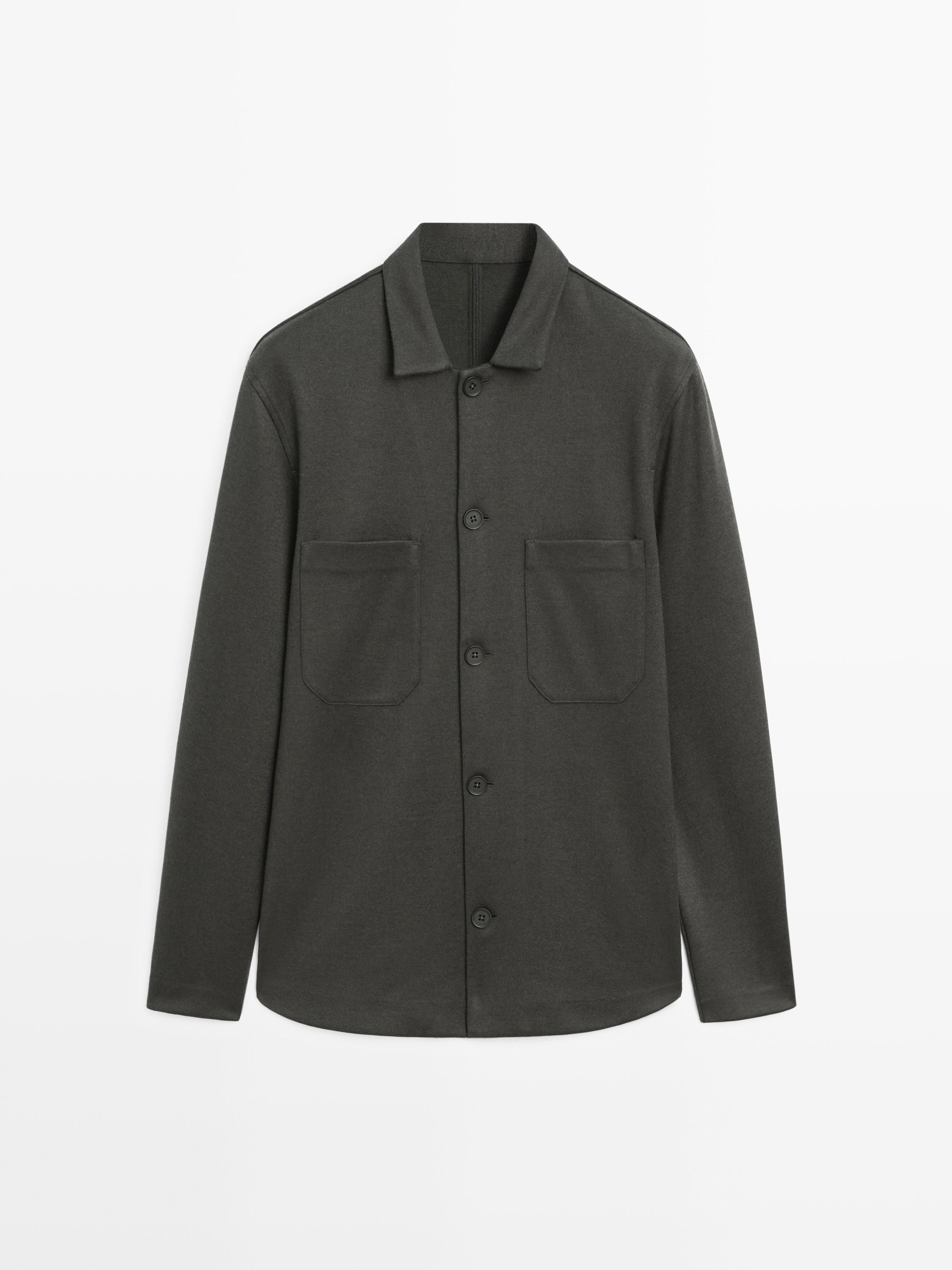 Куртка-рубашка с карманами на пуговицах