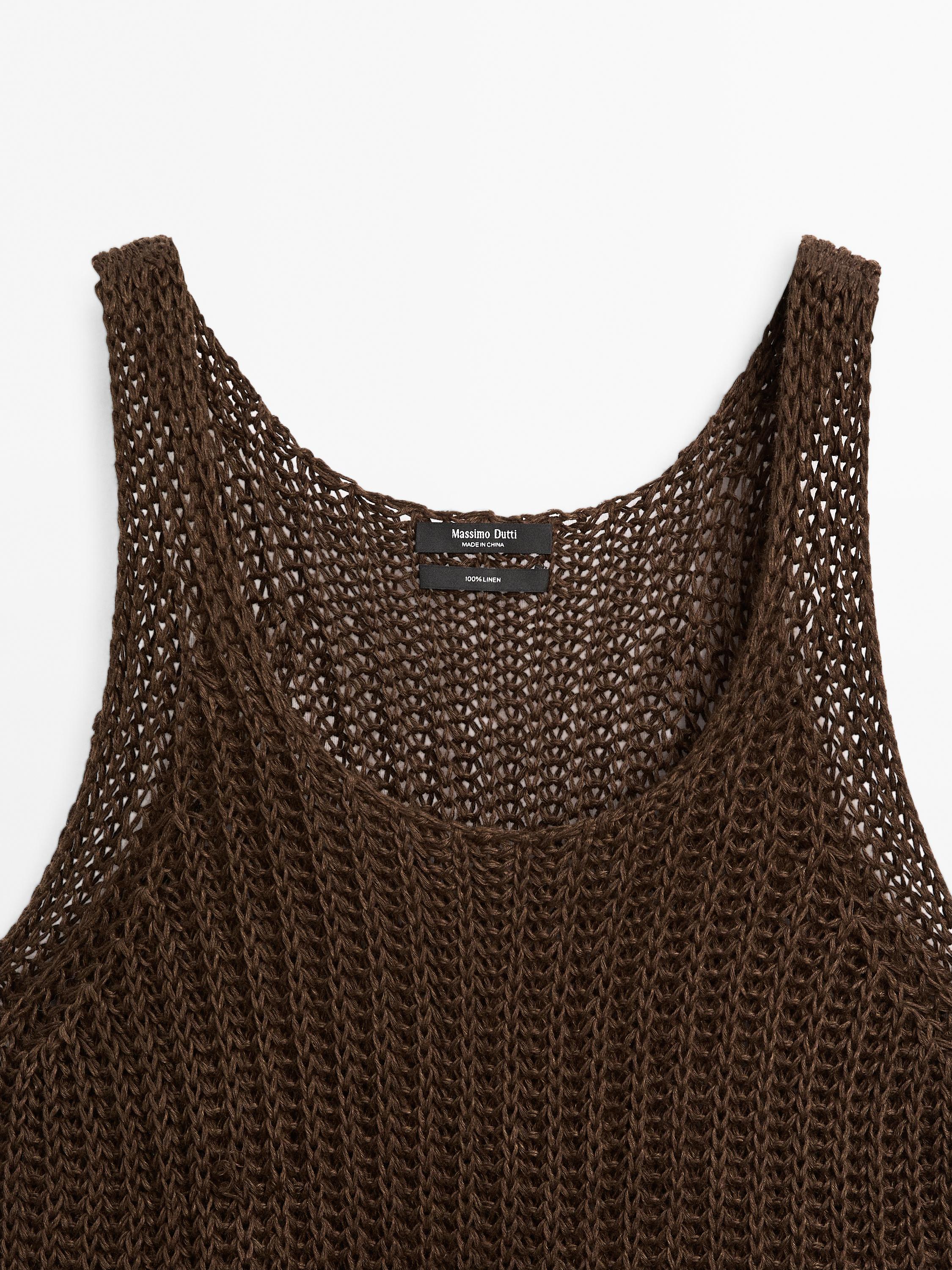 Linen knit top with round neckline
