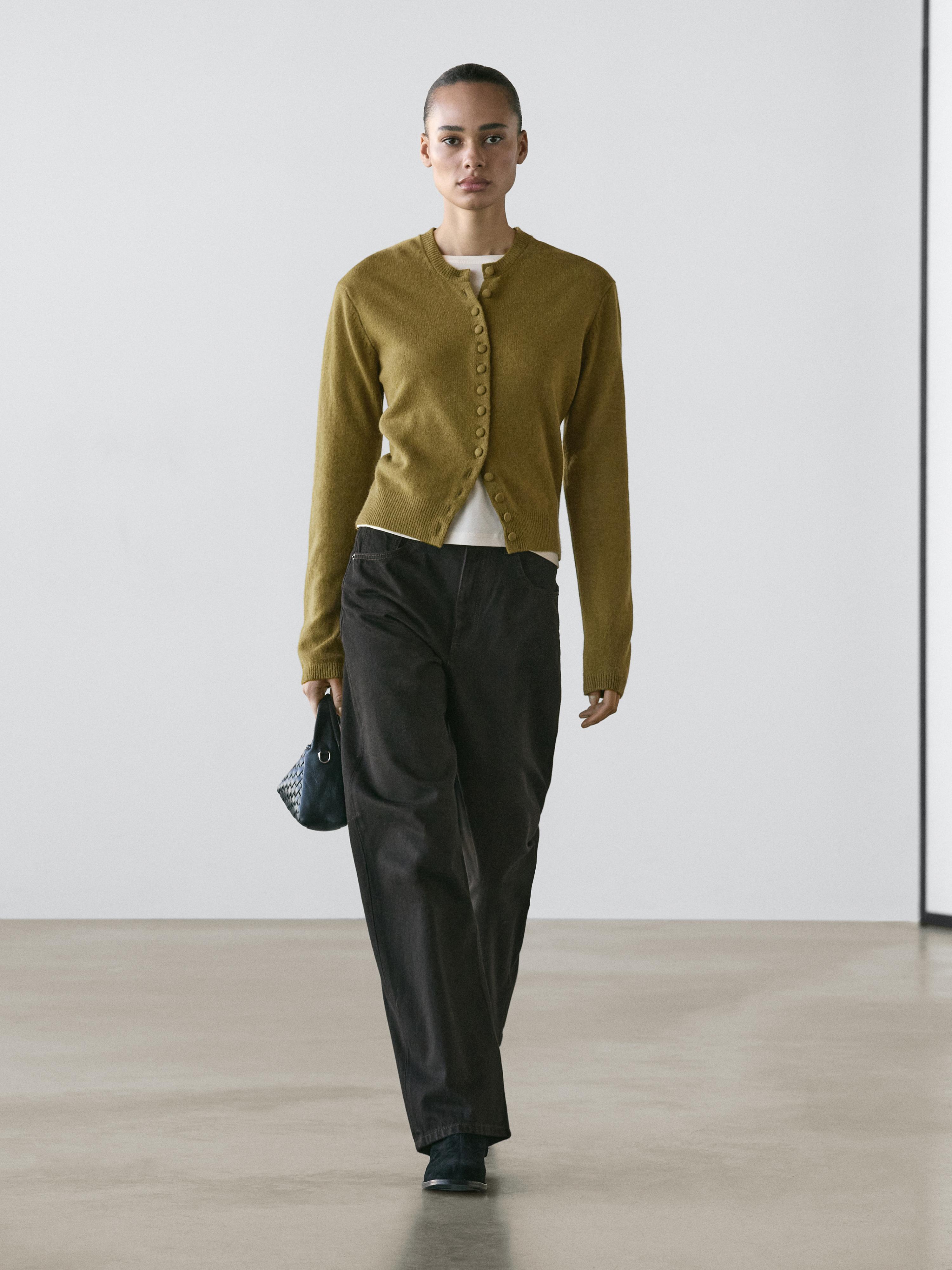 Pleteni kardigan od 100 % vune s presvučenim gumbima