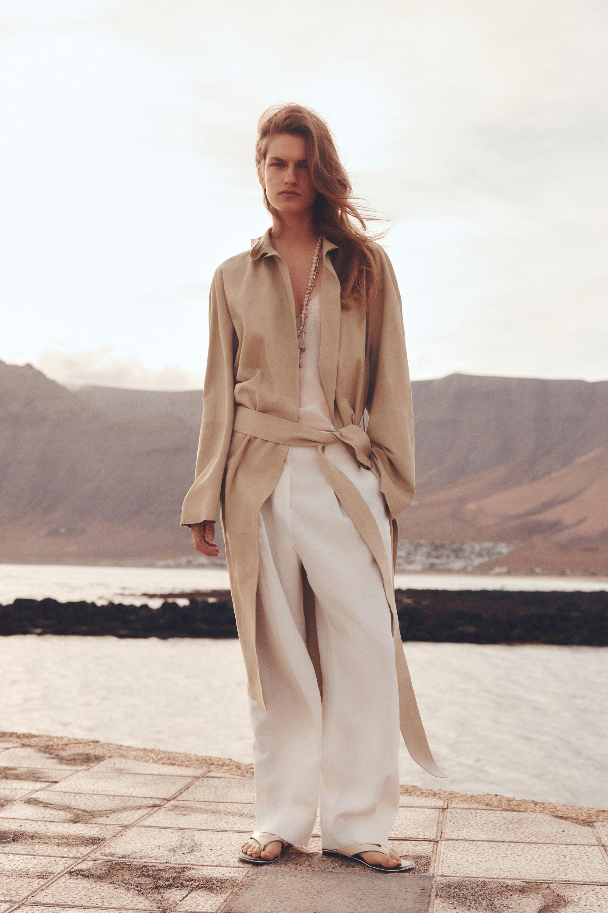 Flat leather sandals — CREAM