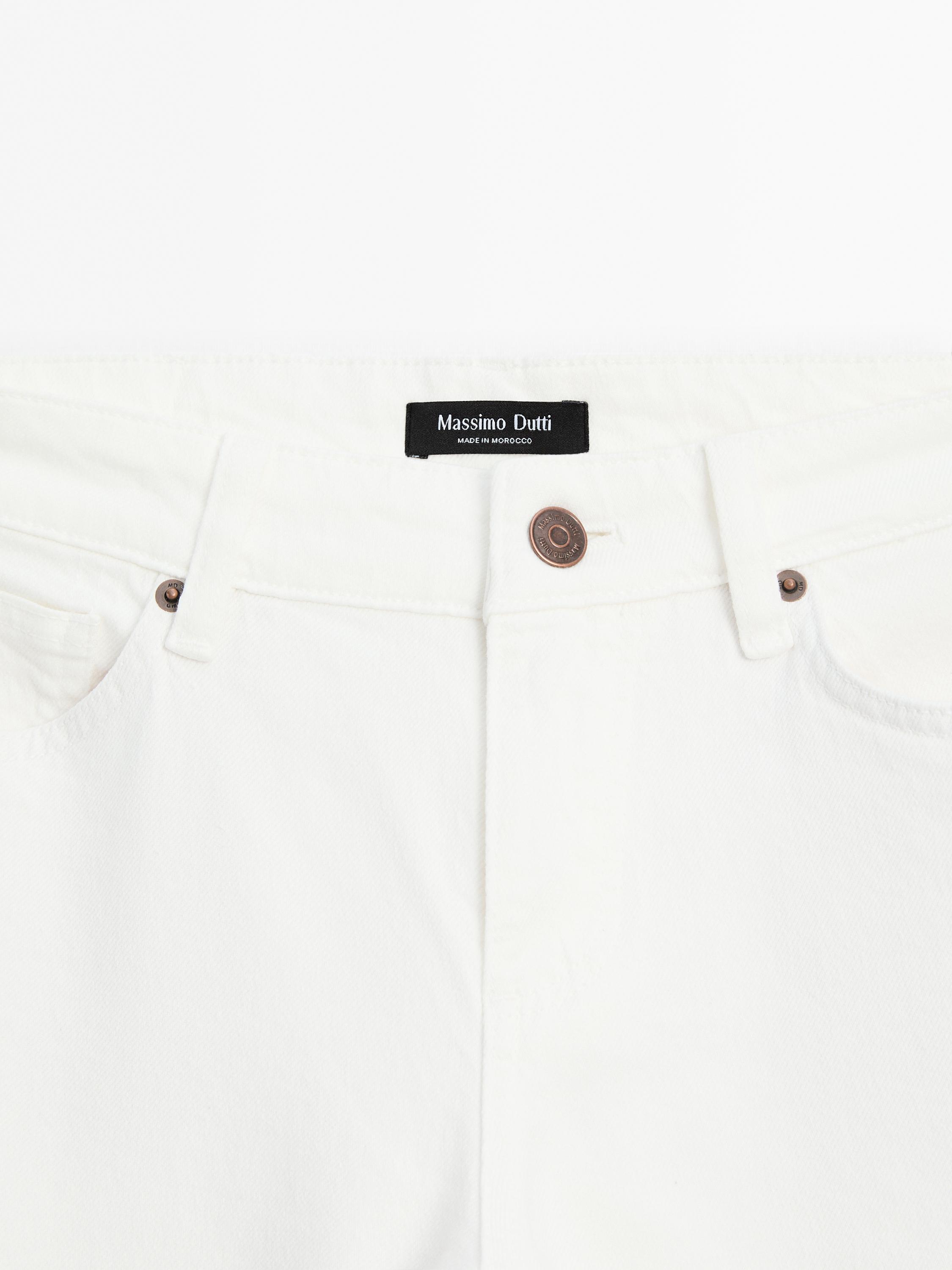 Low-rise straight-leg jeans