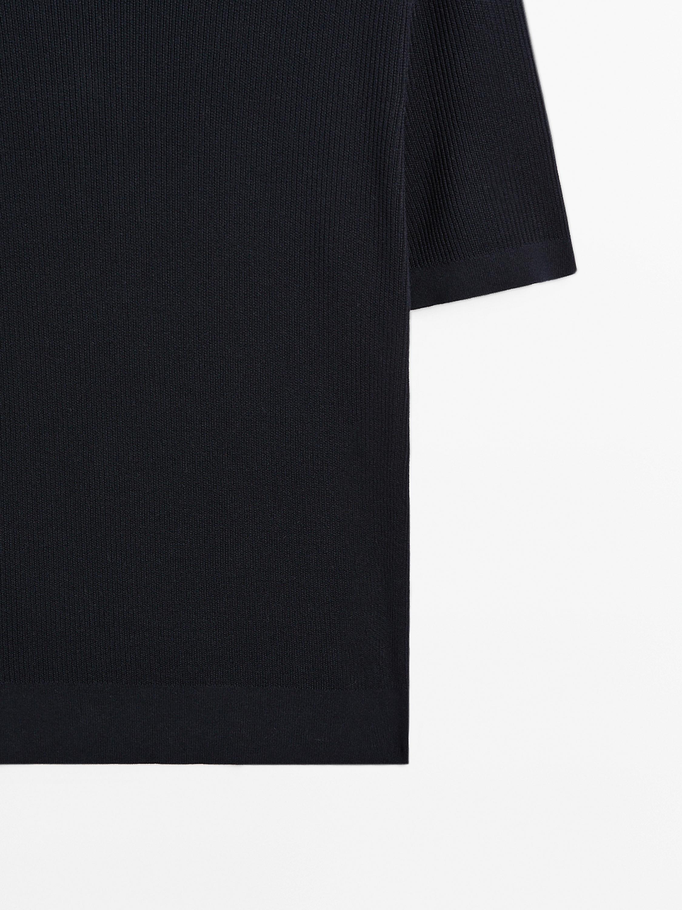 Textured knit short sleeve T-shirt
