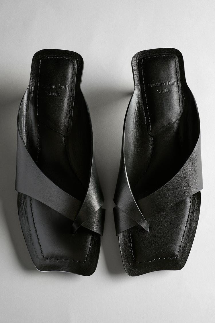 Leather heeled sandals - STUDIO — BLACK