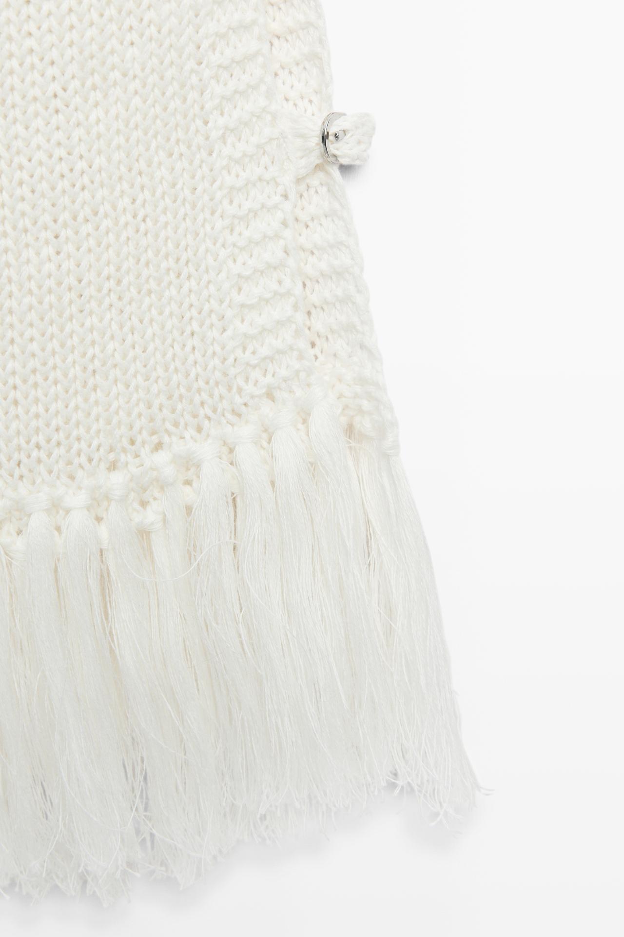 Fringe detail knit top - STUDIO — WHITE