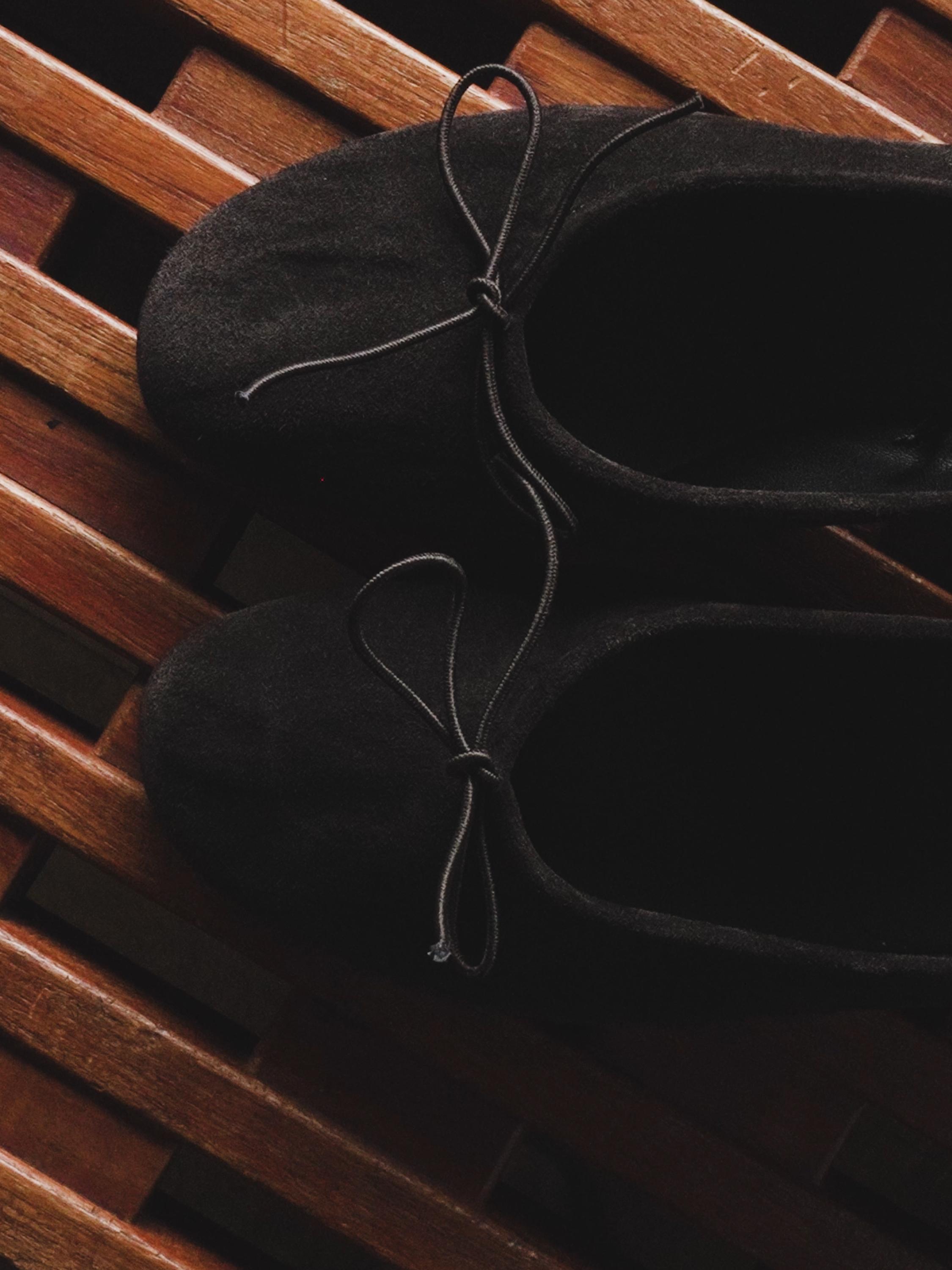 Pupa balerine me mbledhje dhe fjongo