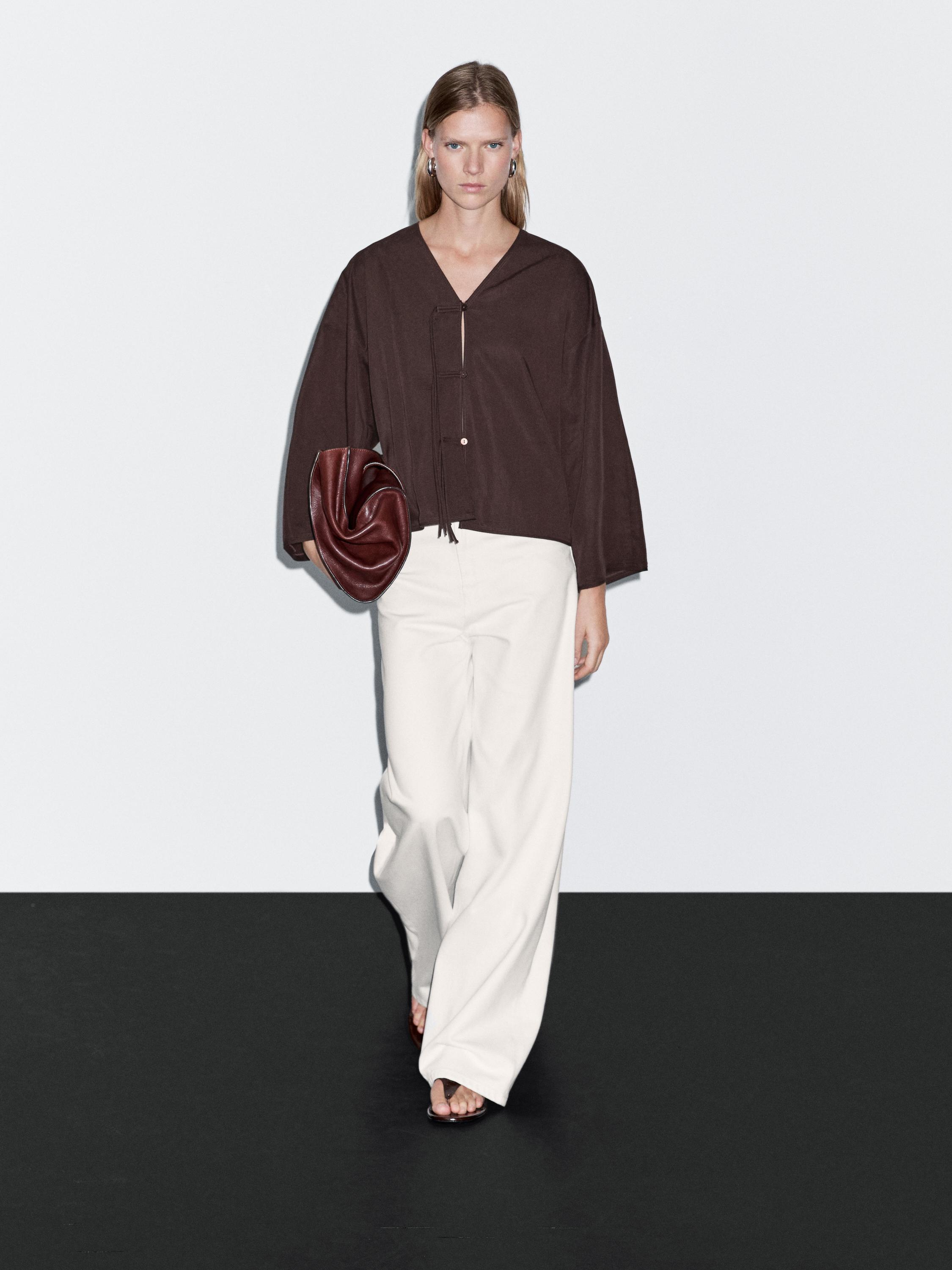 Cropped shirt with drawstring detail