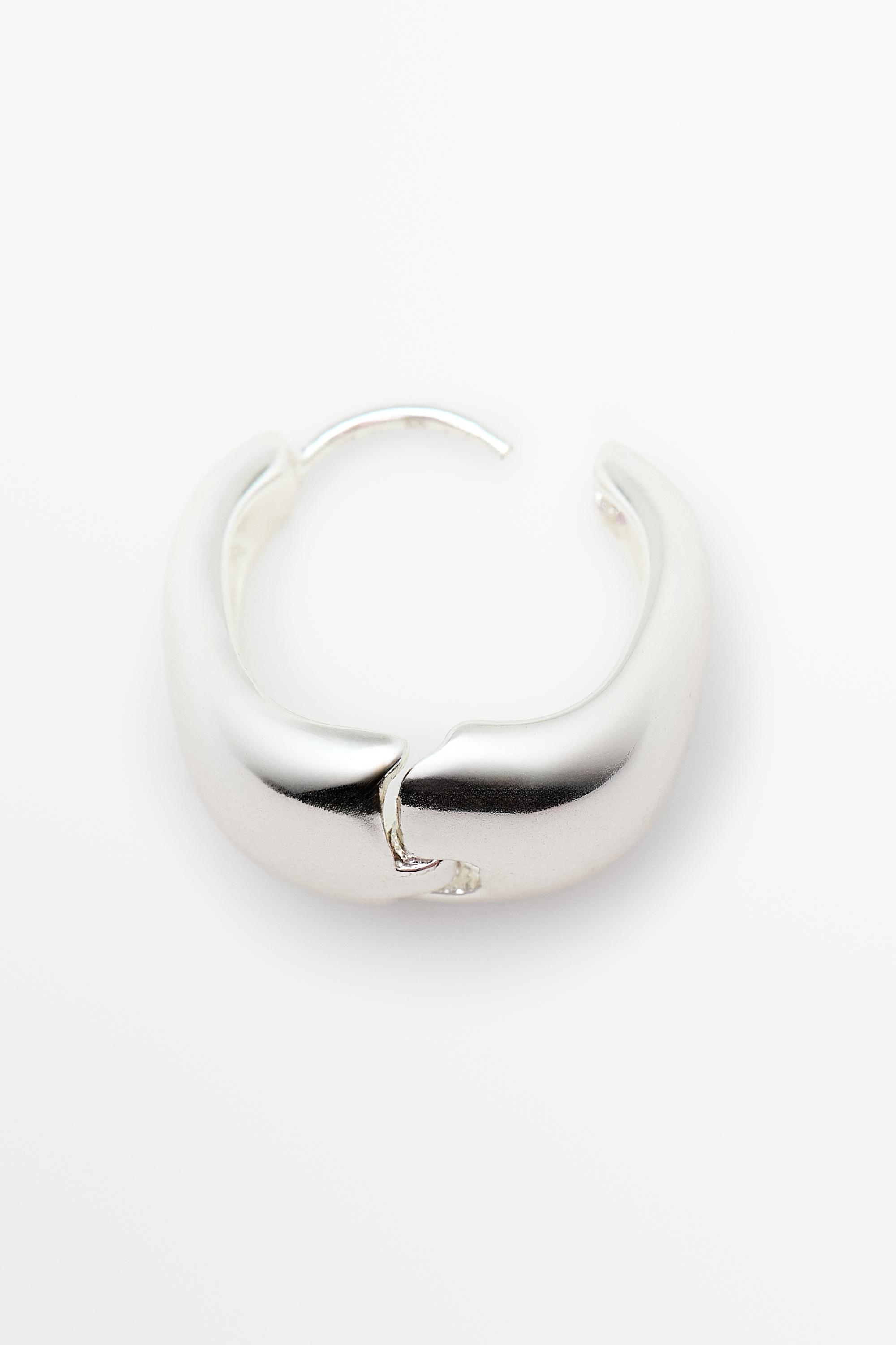 Voluminous earrings — SILVER