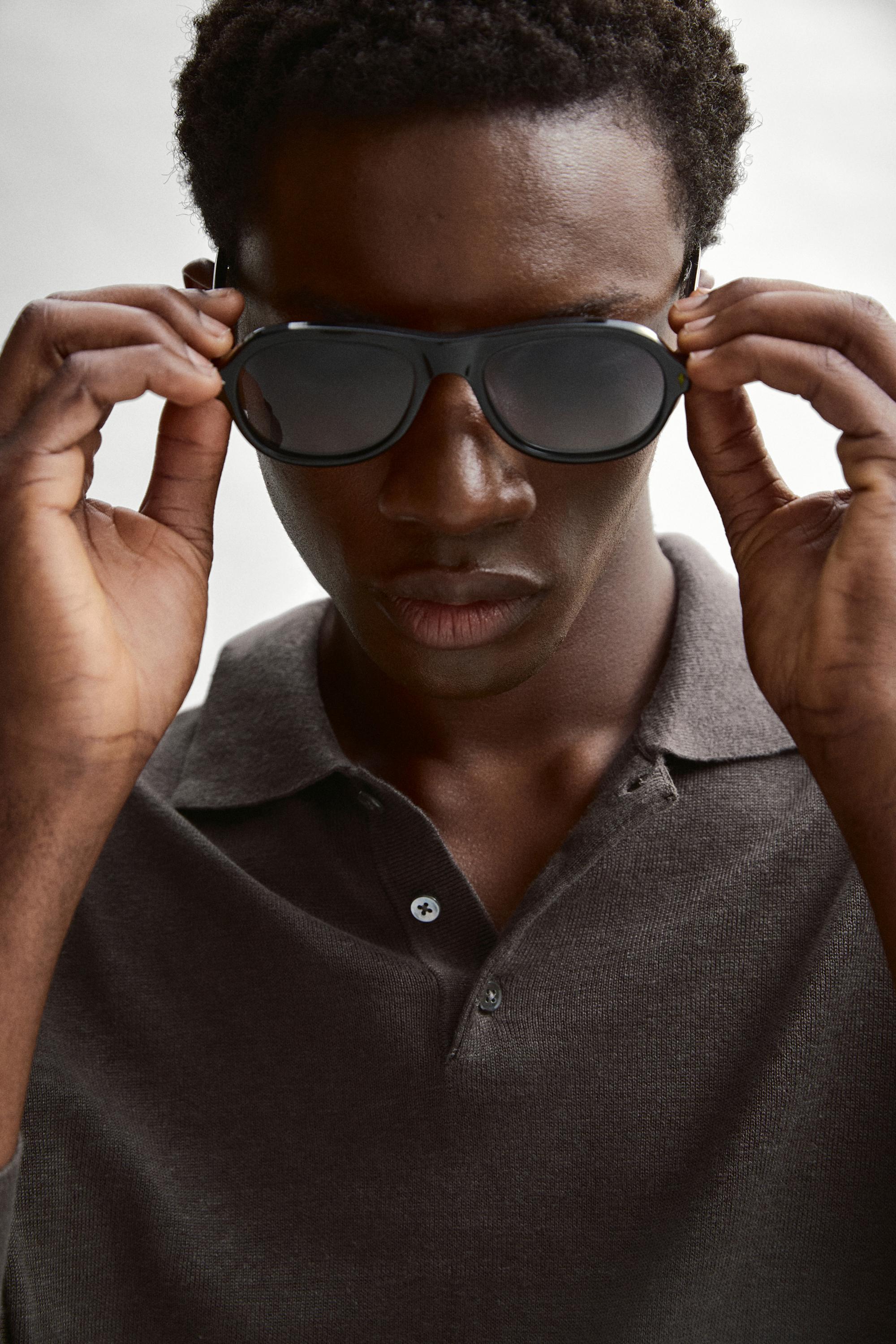 Aviator sunglasses — BLACK