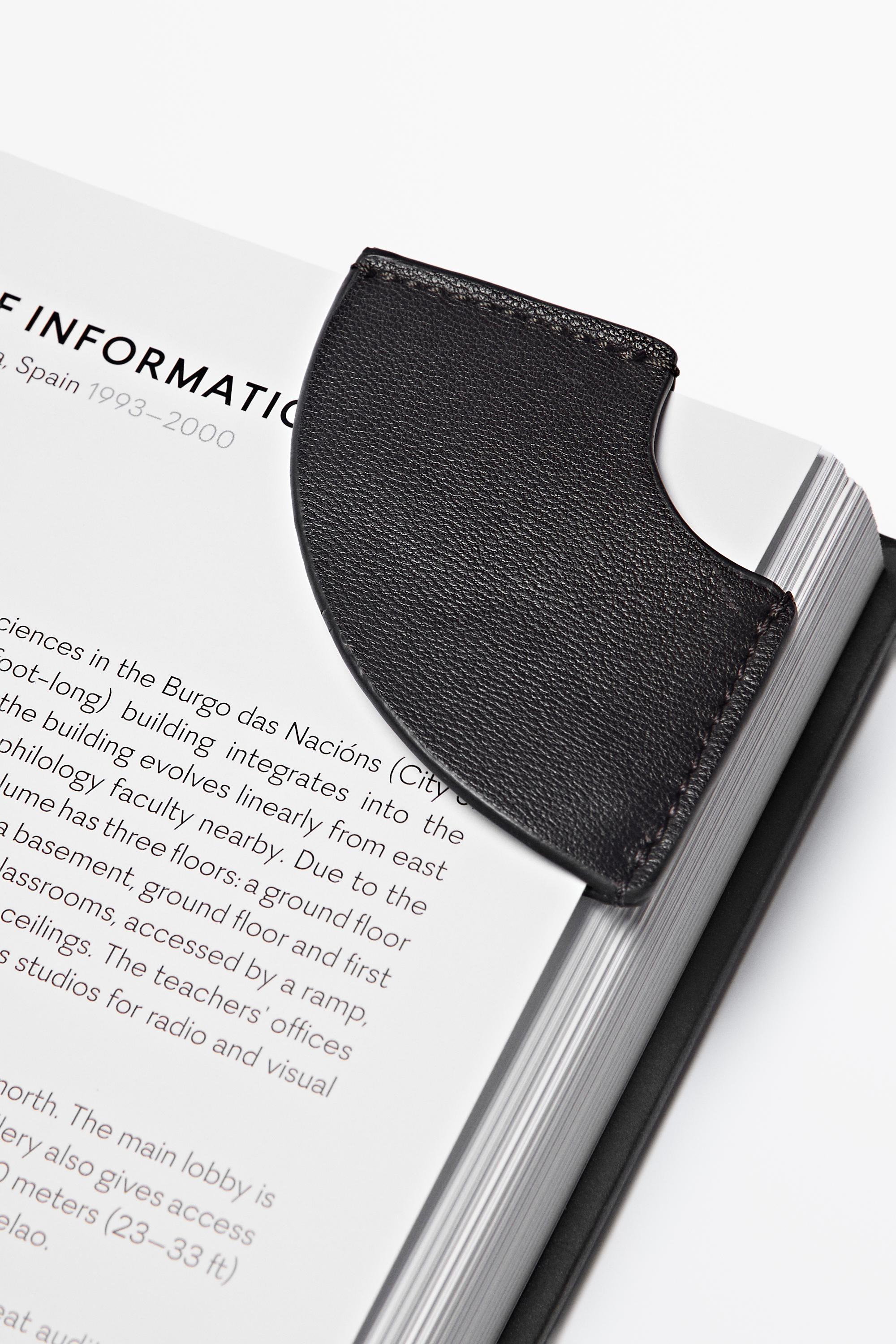 Nappa leather bookmark — BROWN
