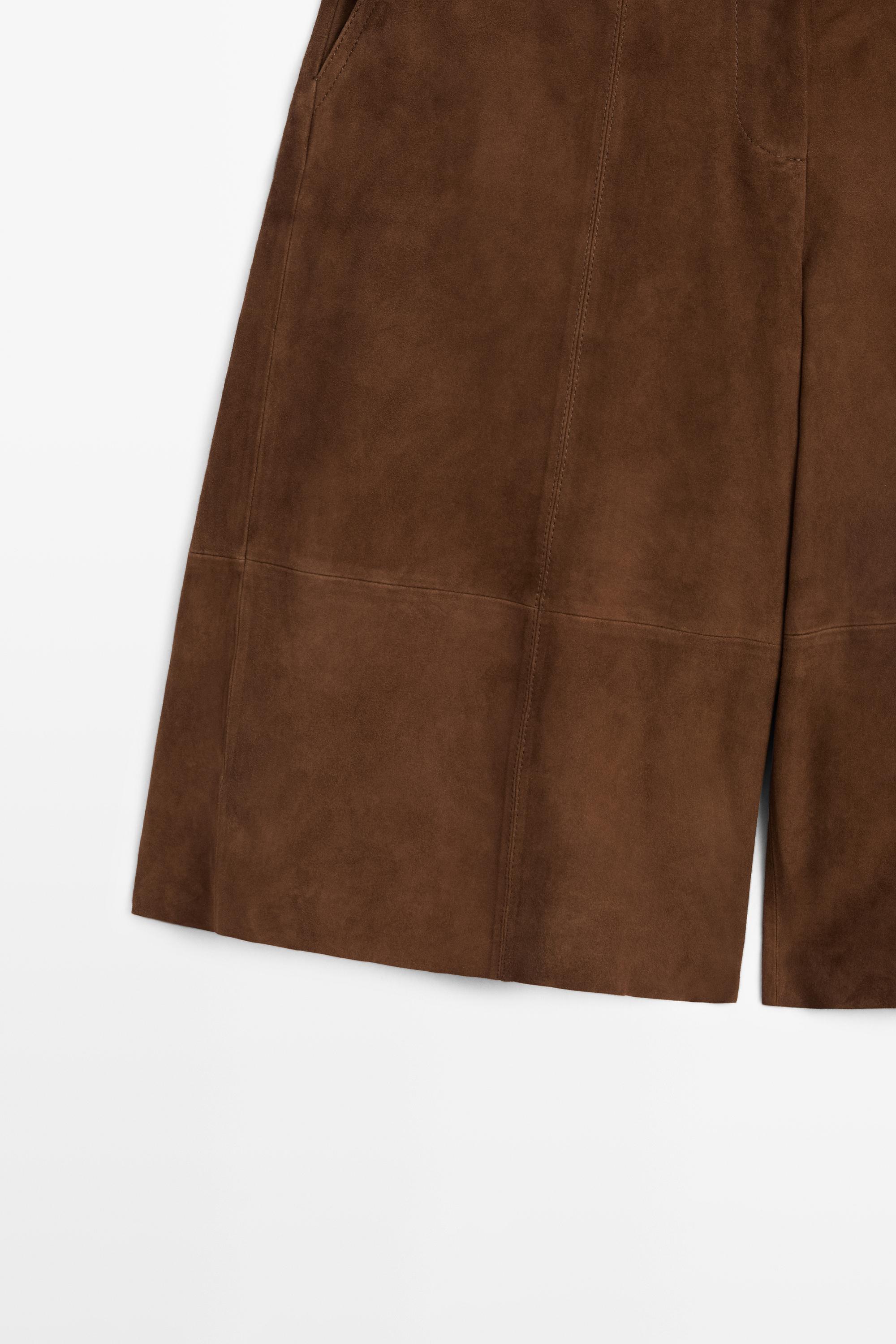 Long suede leather Bermuda shorts — BROWN