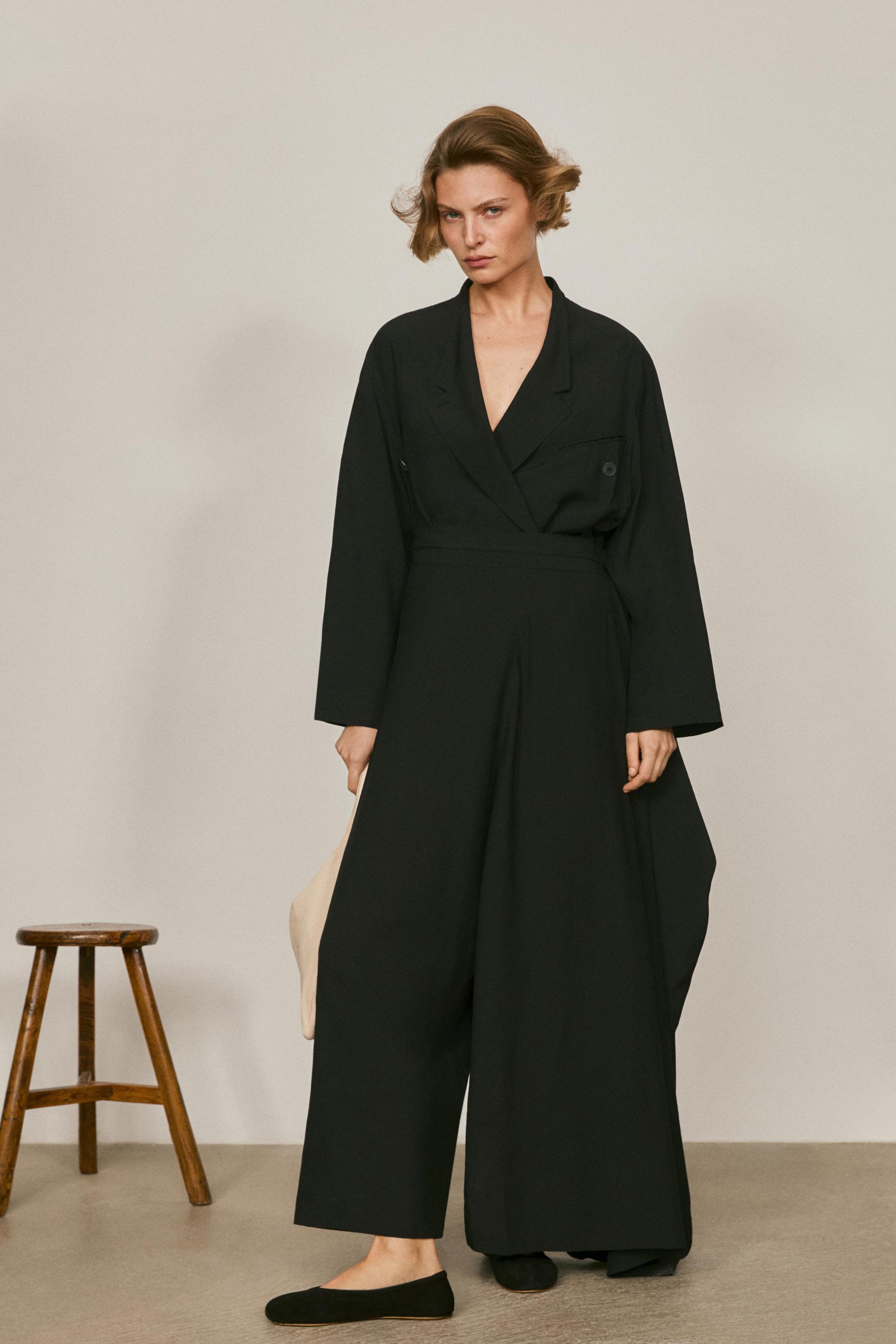 Skort with side slit detail - LIMITED EDITION — BLACK
