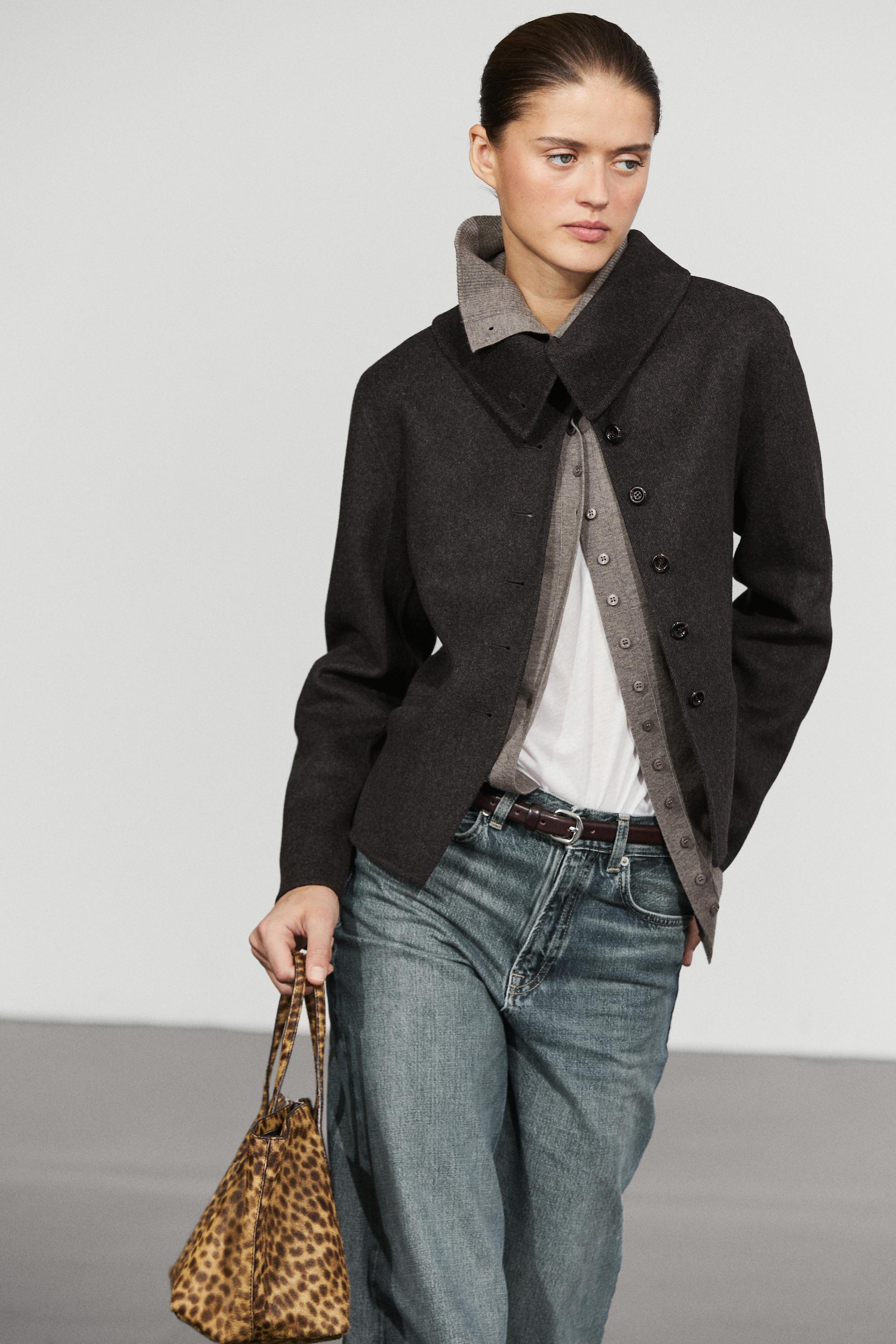 Stand-up collar short jacket