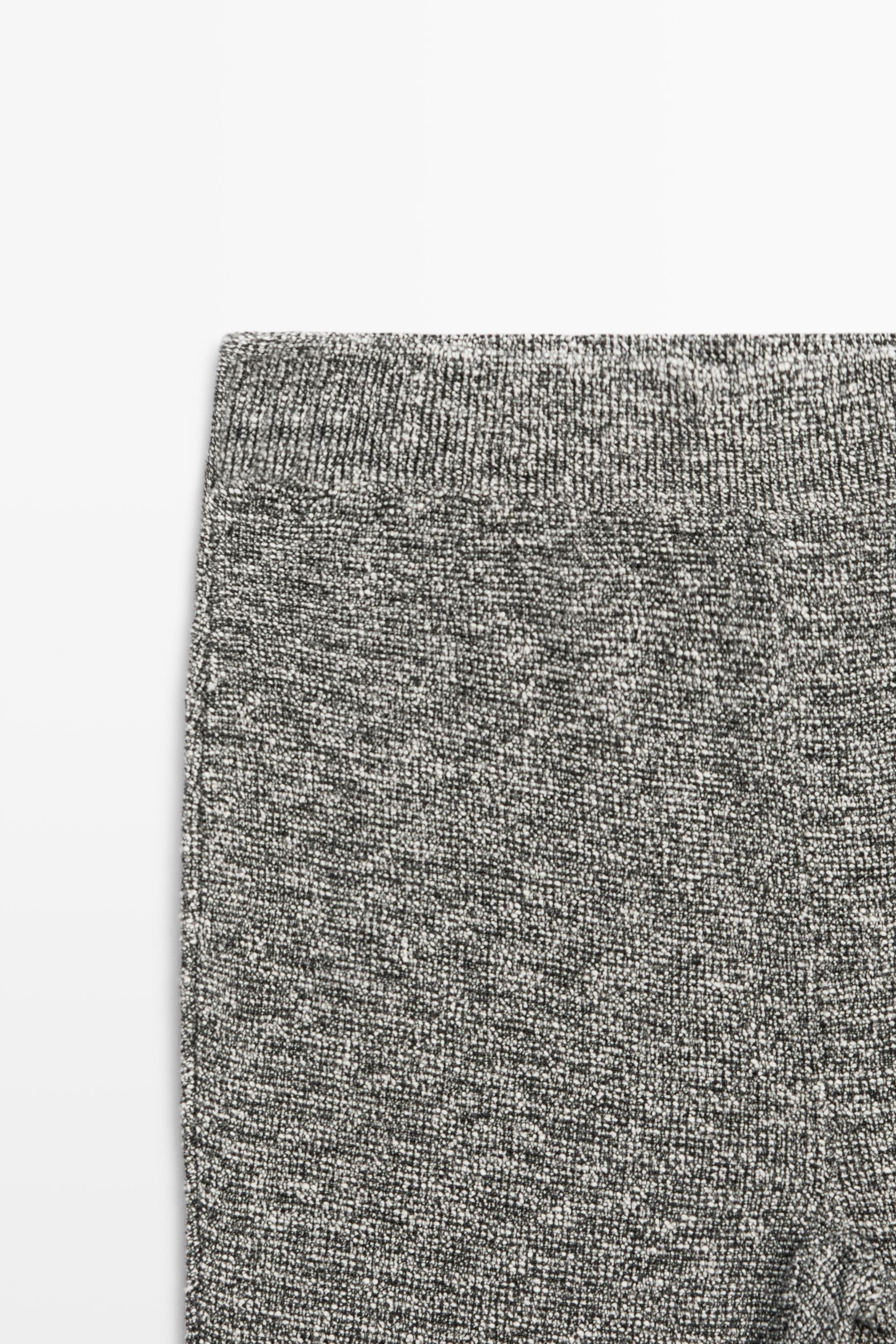 Flowing speckled pants for a total look — GREY MARL