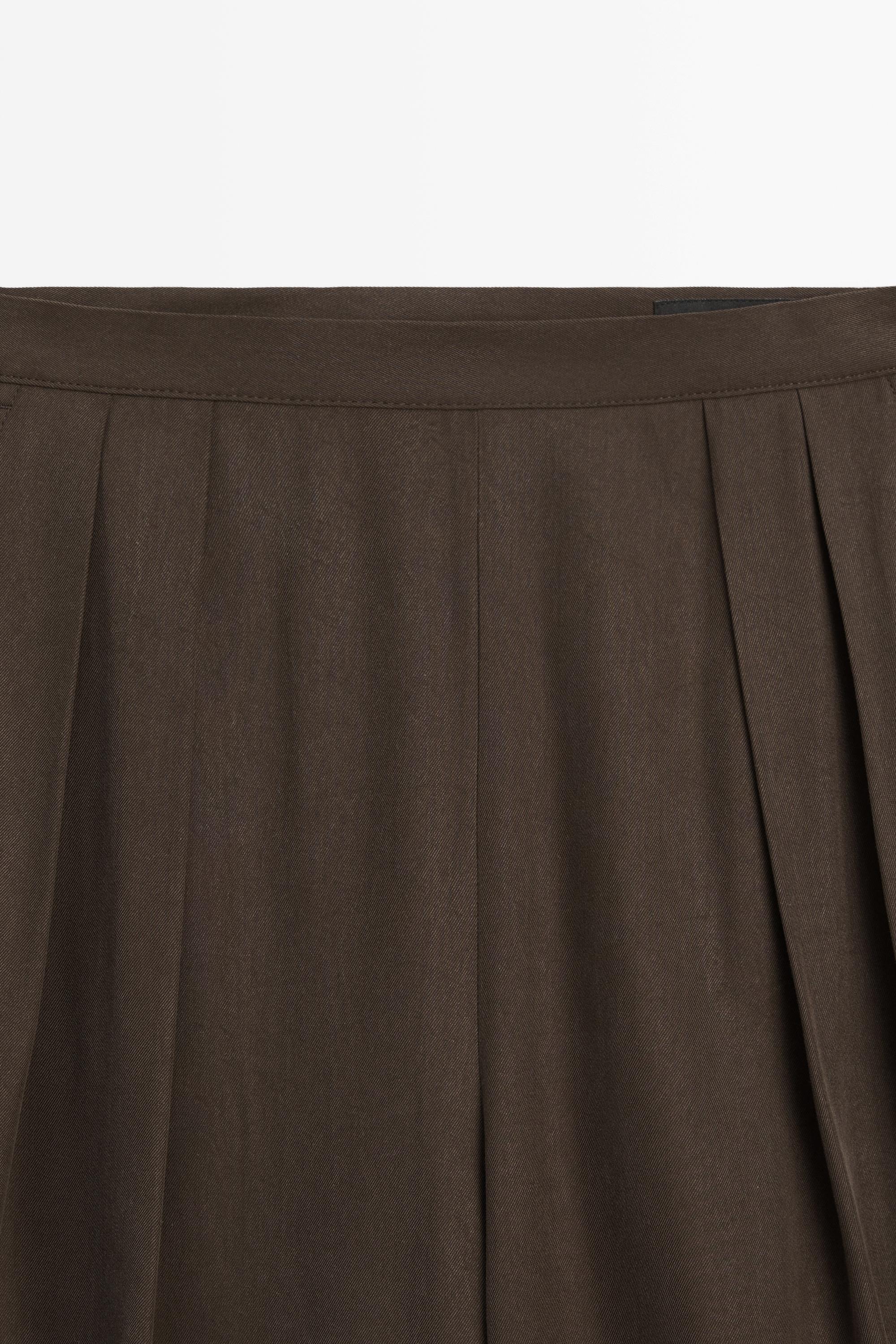 Flowing wide-leg pants with dart detail — BROWN