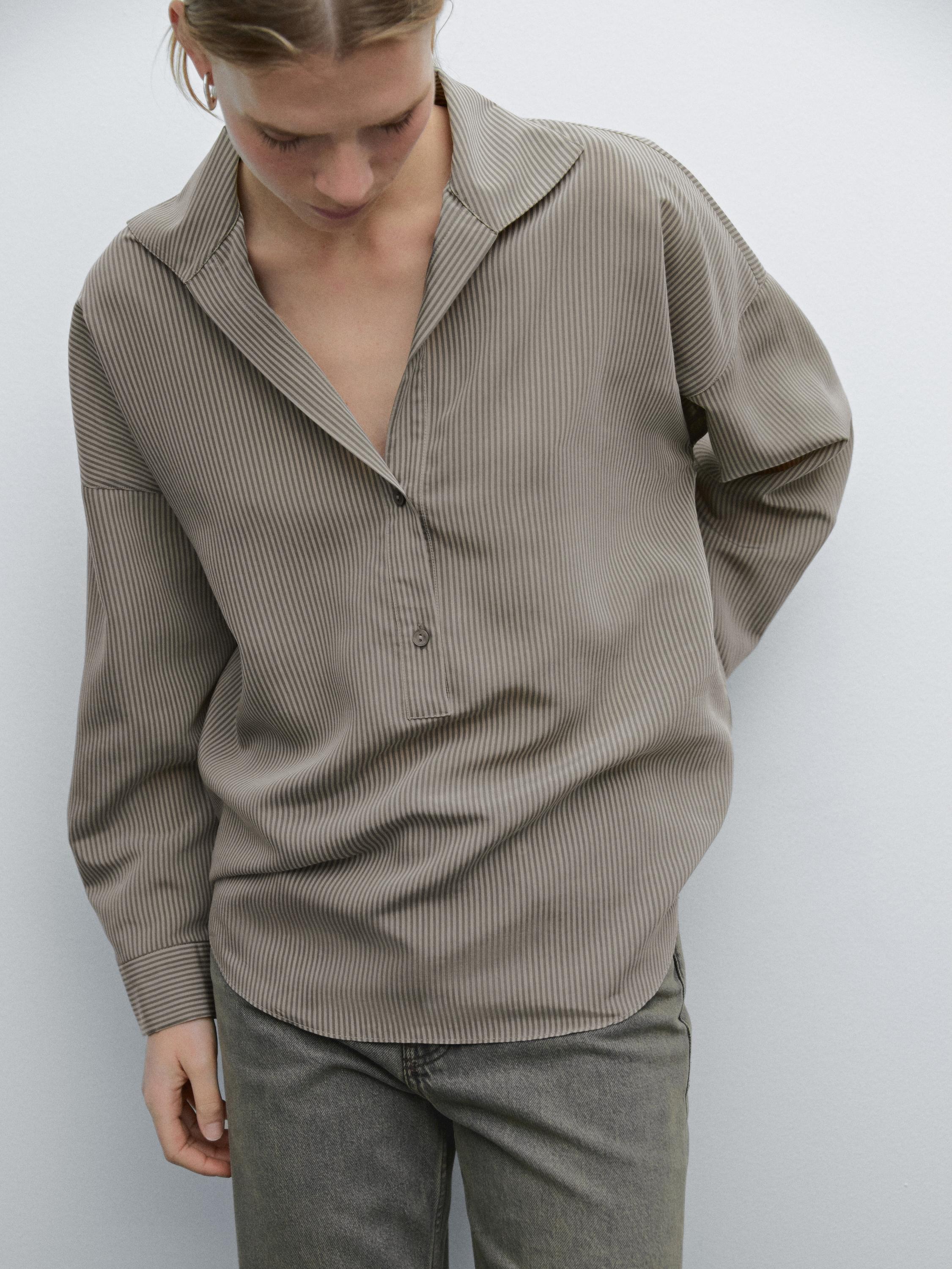 Fließendes Hemd im Poloshirt-Stil mit Streifen