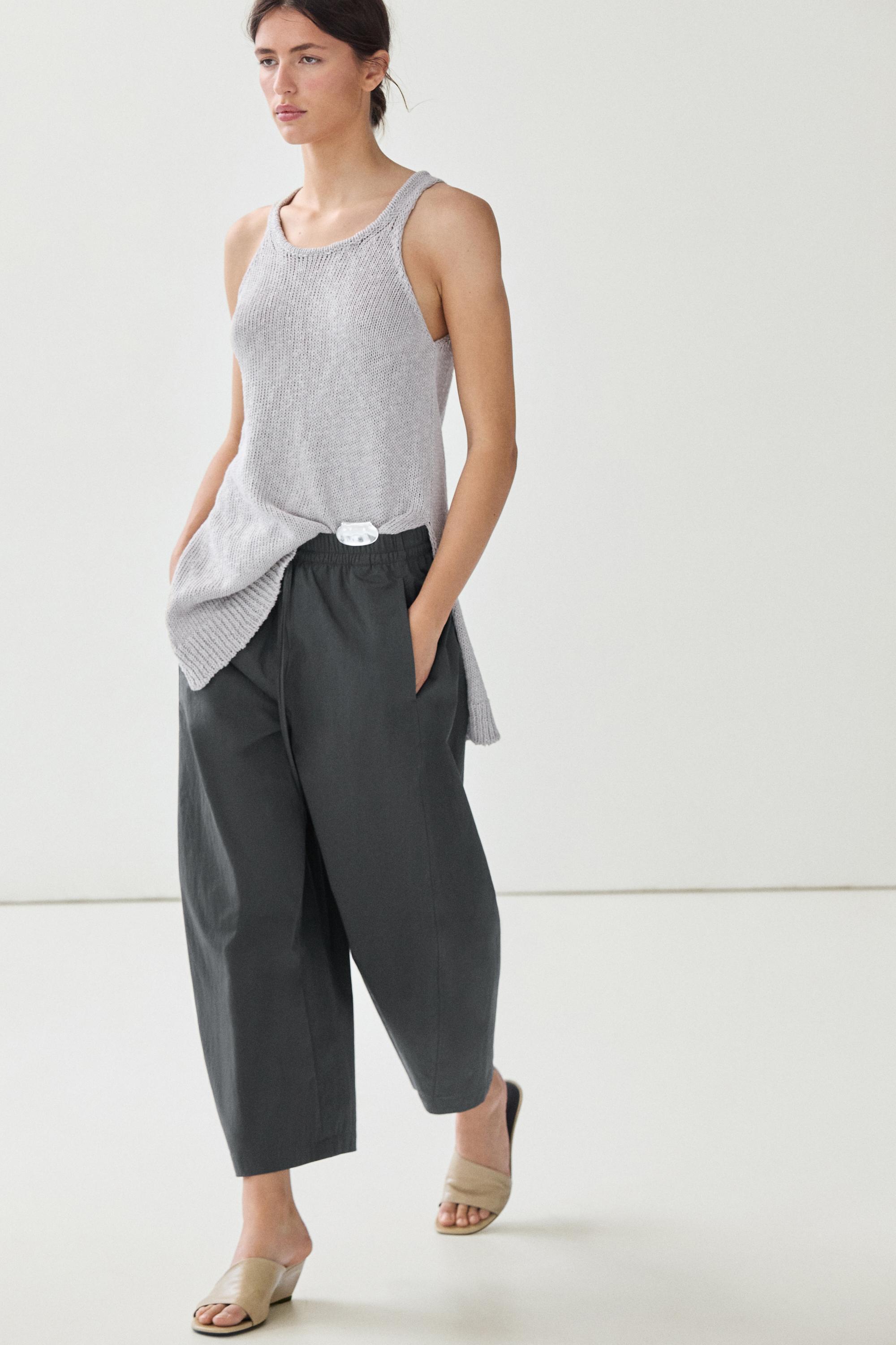 Cropped technical barrel fit pants — Blue
