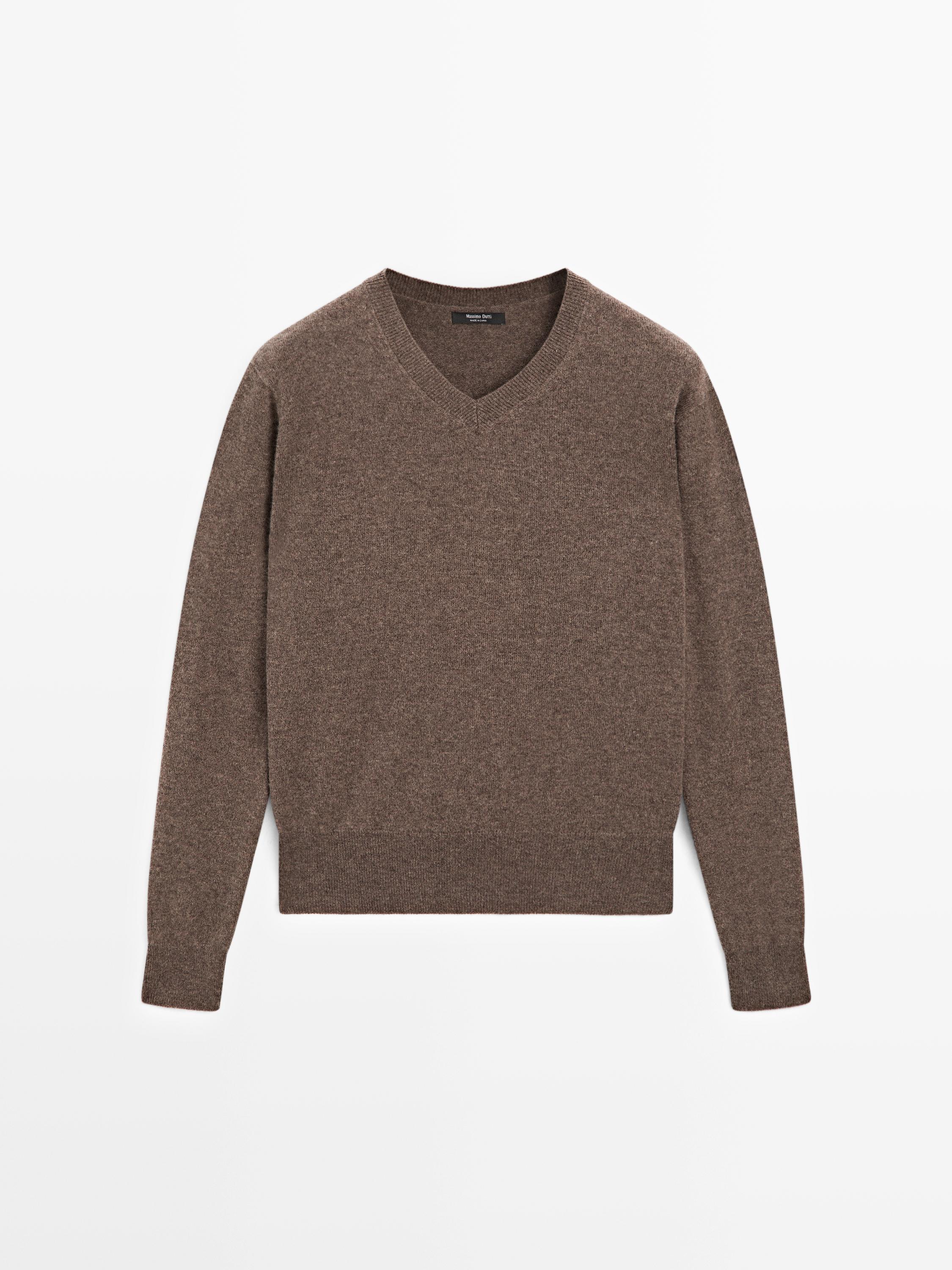 Wool blend knit V-neck sweater