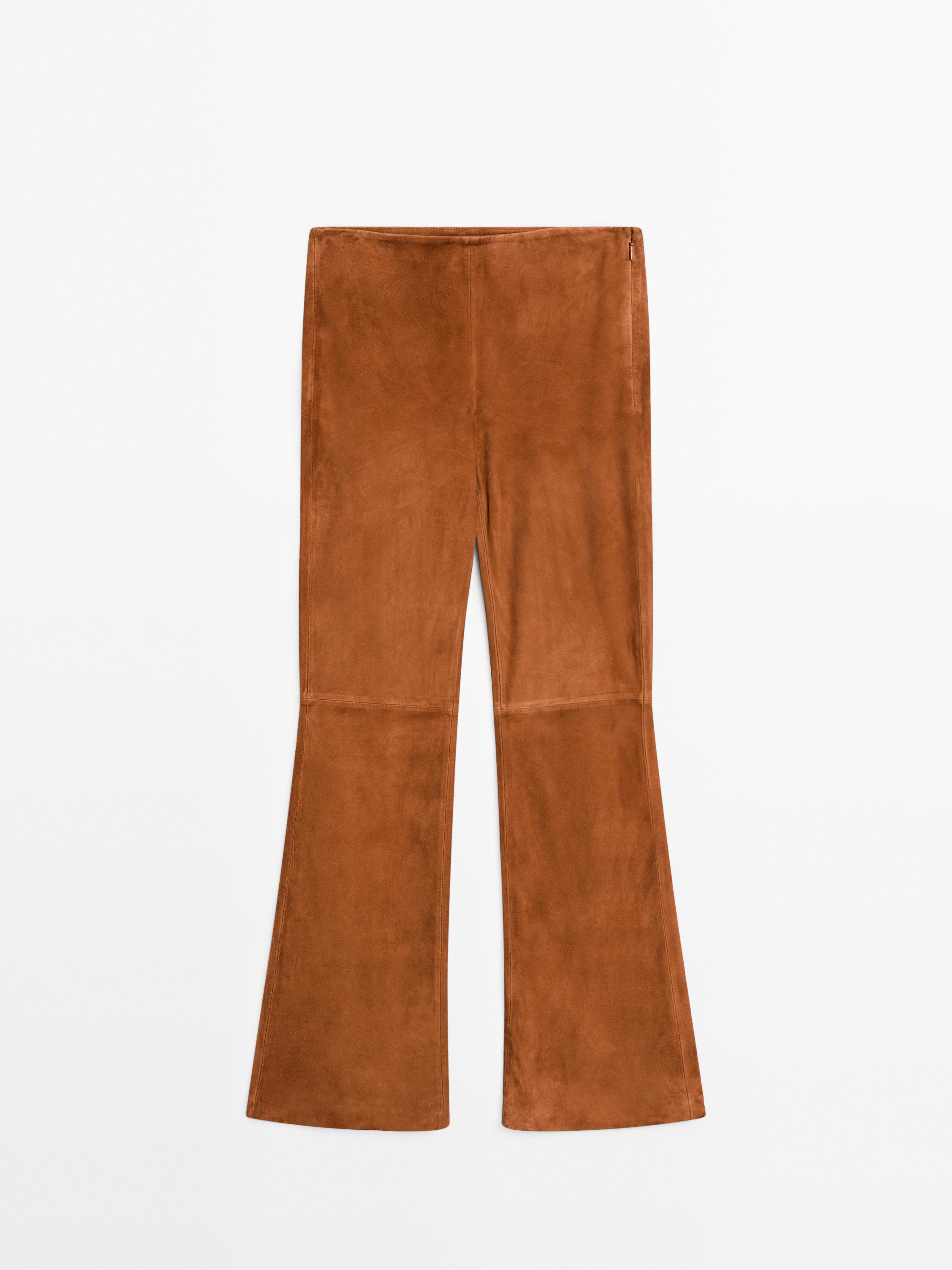 Pantalon flare en cuir finition daim