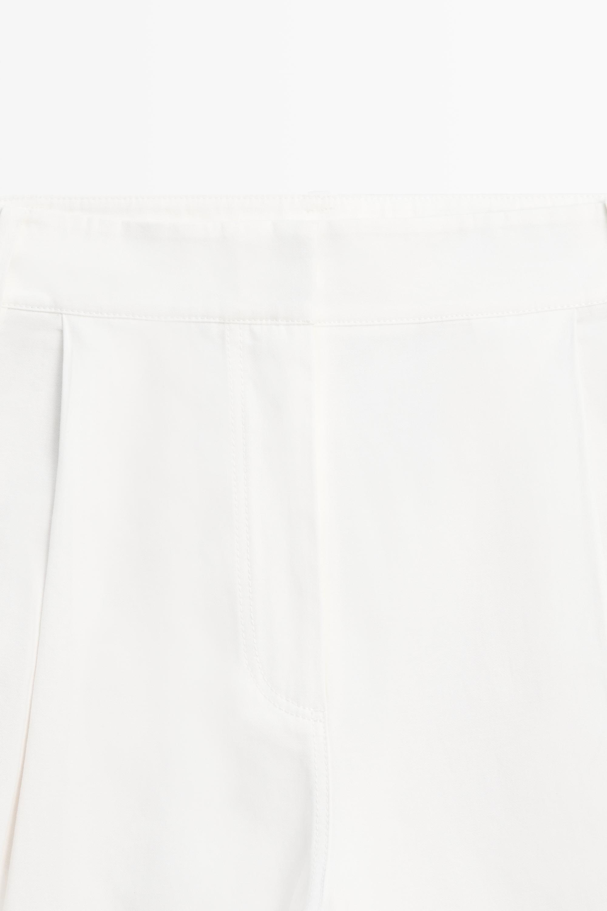 Flowing barrel fit pants — WHITE