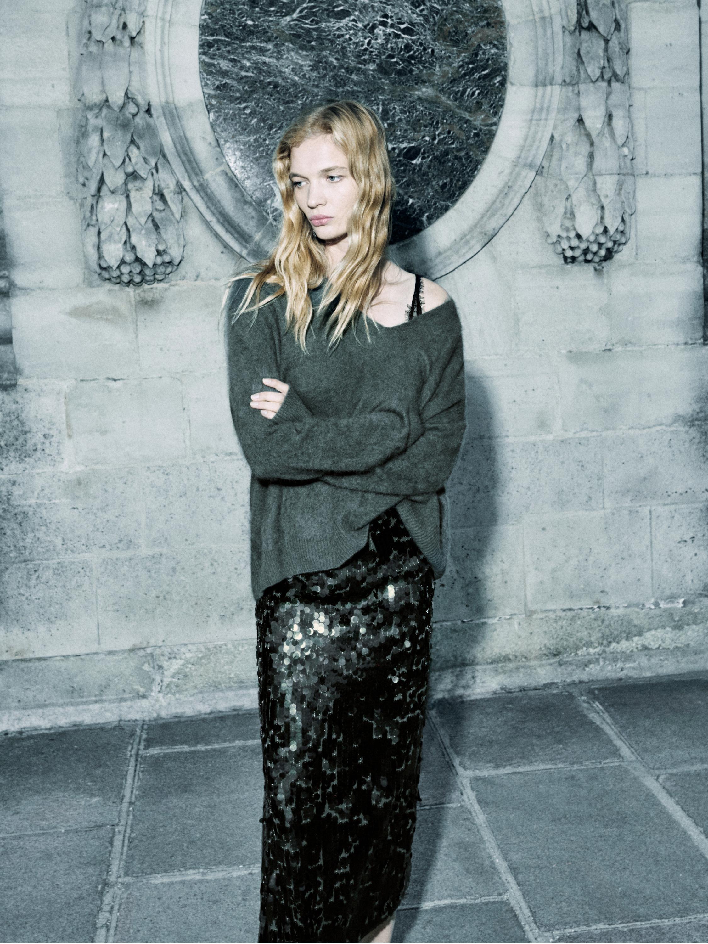 Wool and cashmere V-neck knit sweater