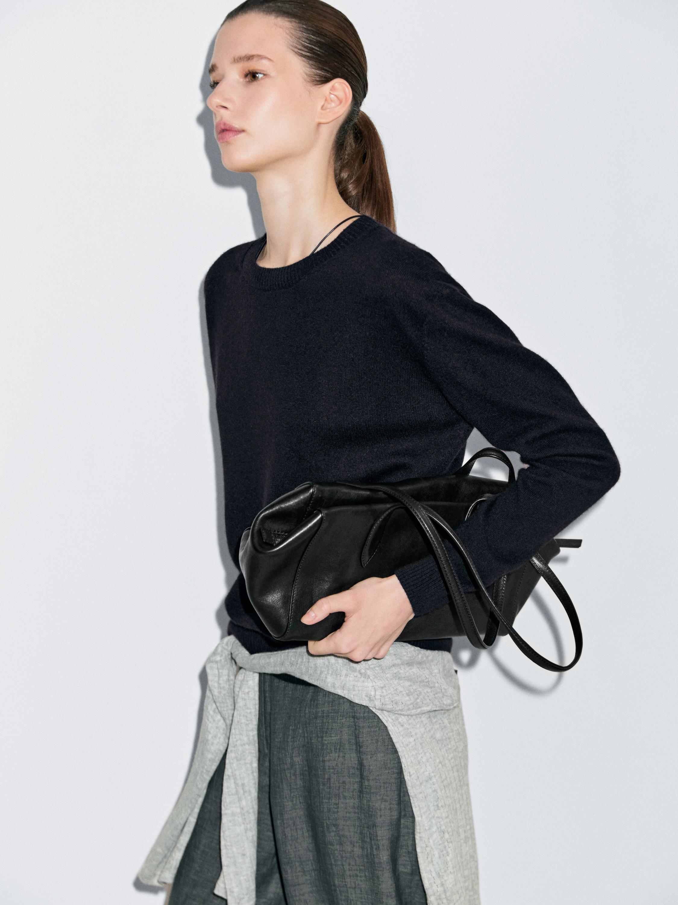 100% cashmere crew neck sweater