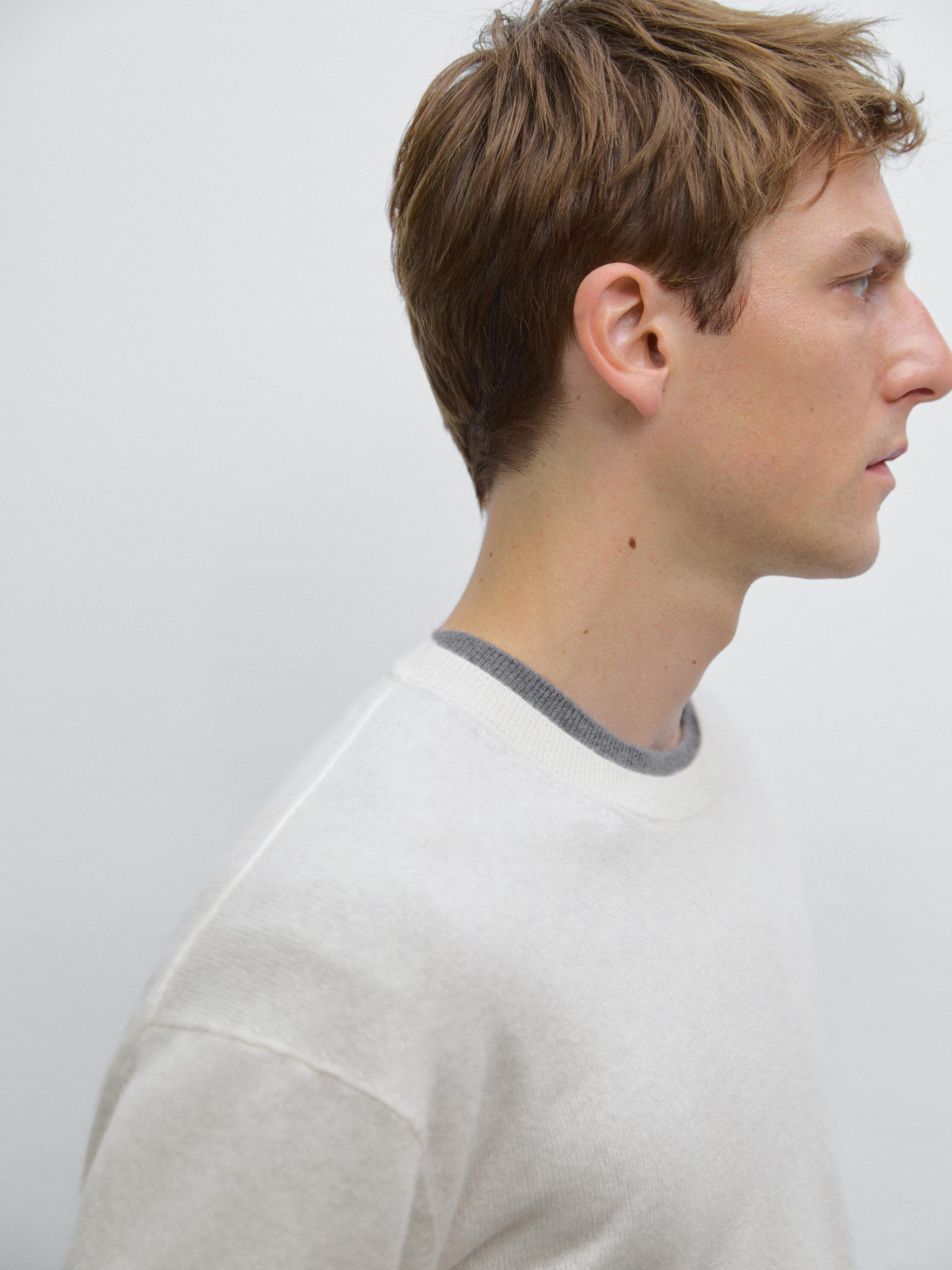 Pulover din tricot de cașmir cu guler rotund