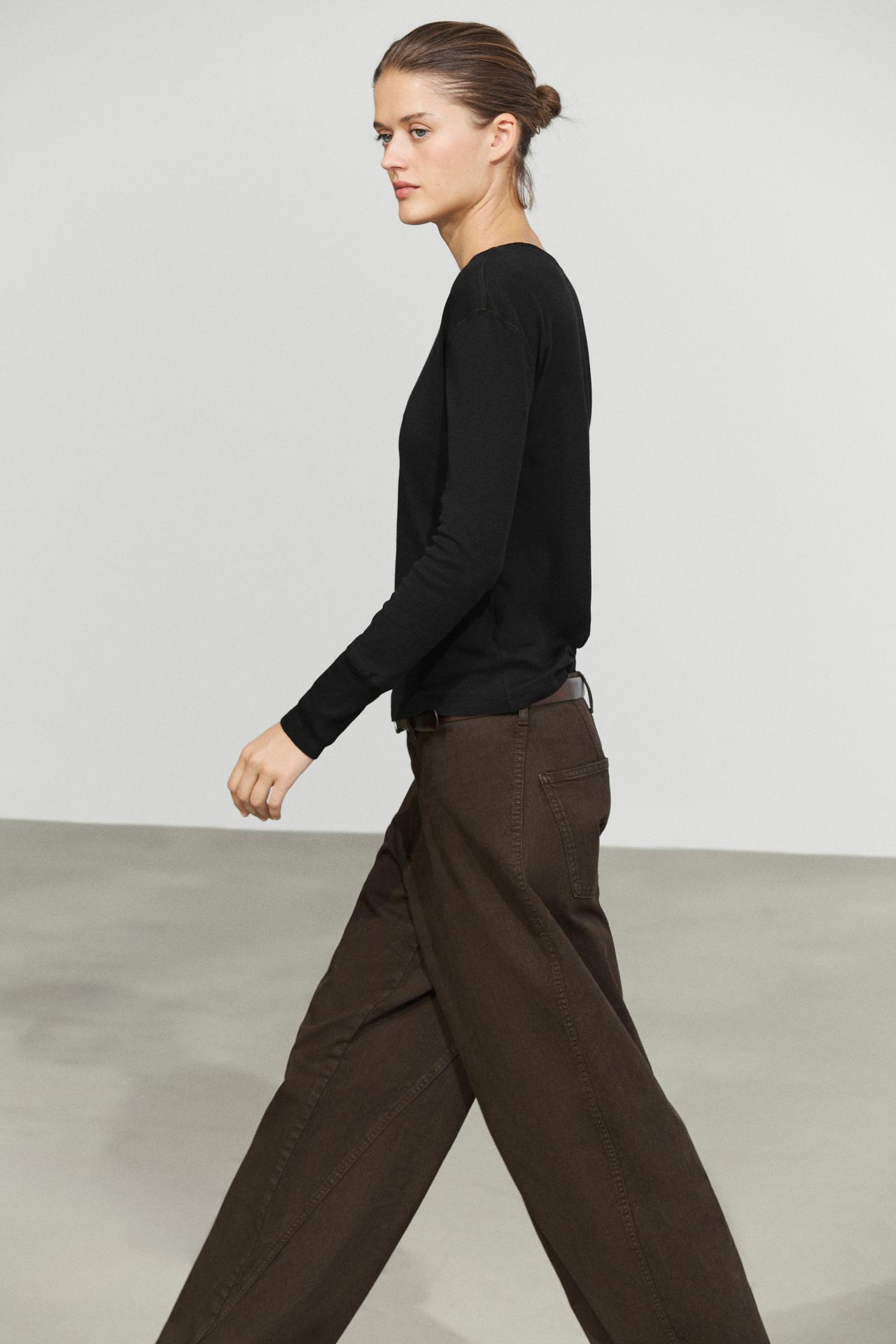 Long sleeve T-shirt with cuff detail — BLACK